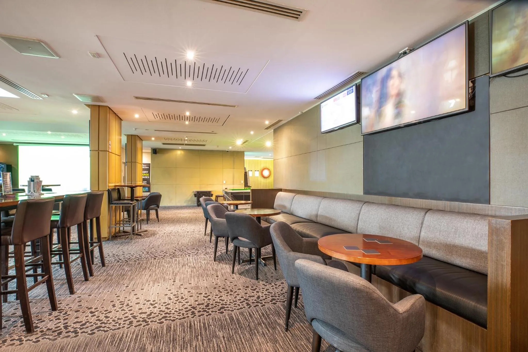Lounge or bar in Toongabbie Hotel