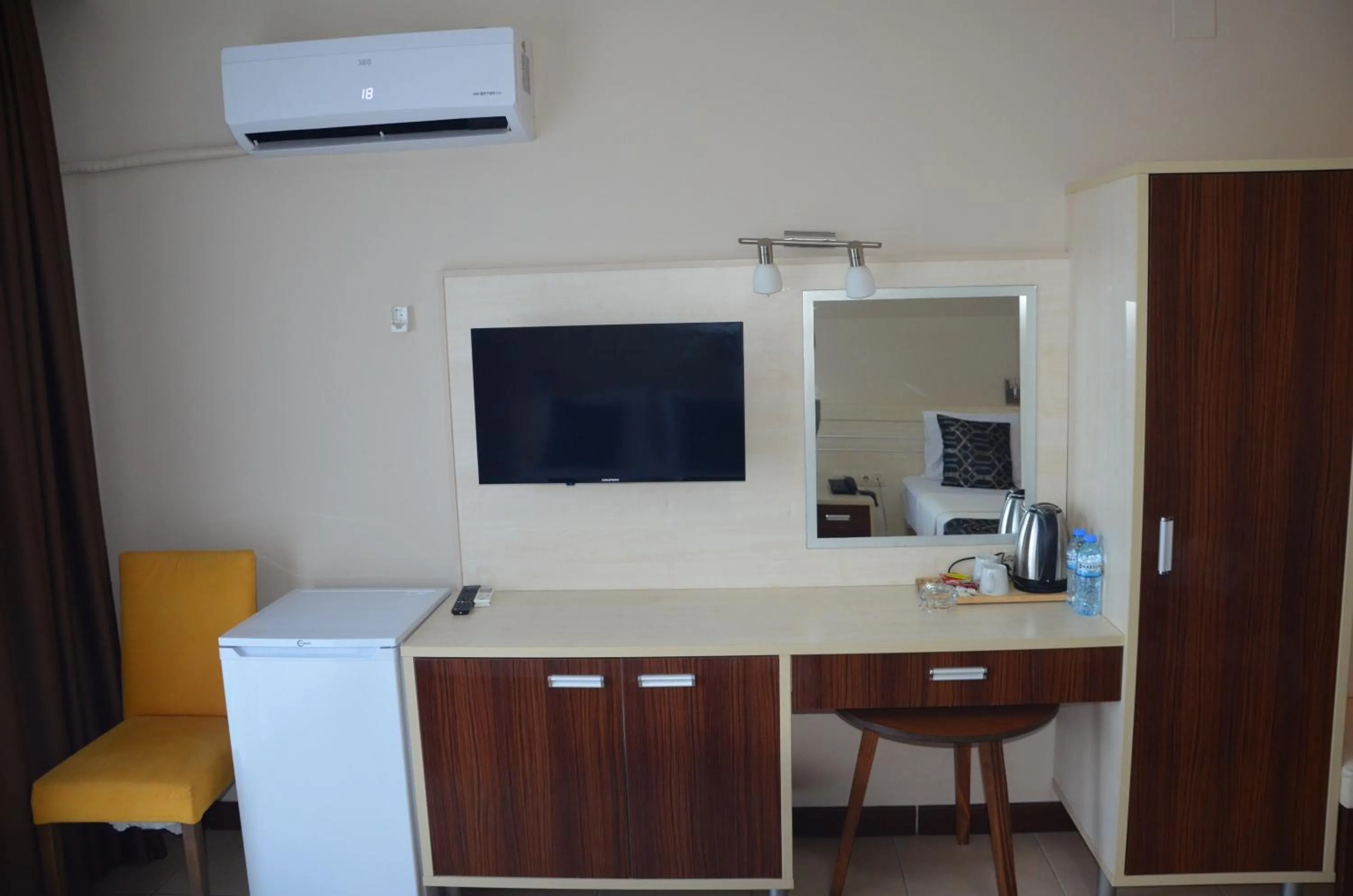 TV and multimedia in Denizkumu Hotel