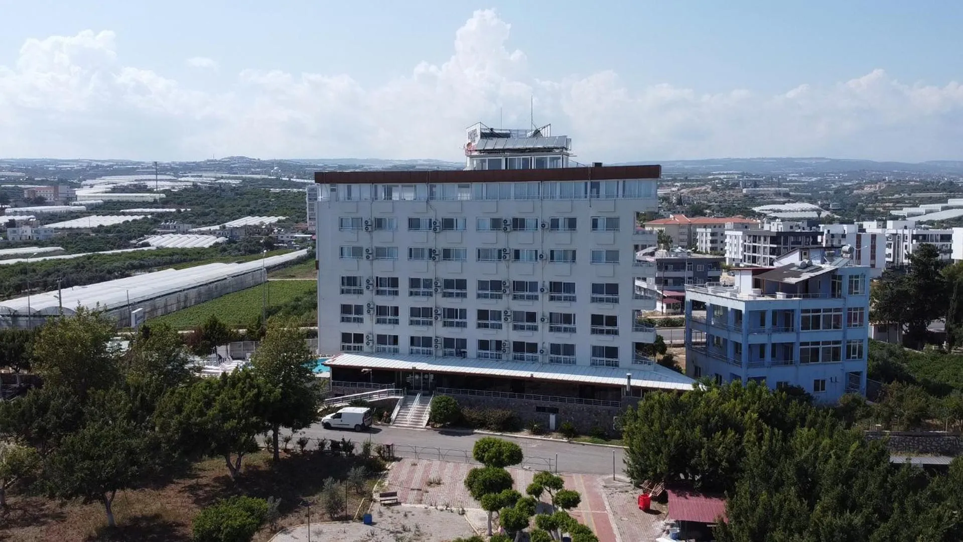 Property building in Denizkumu Hotel