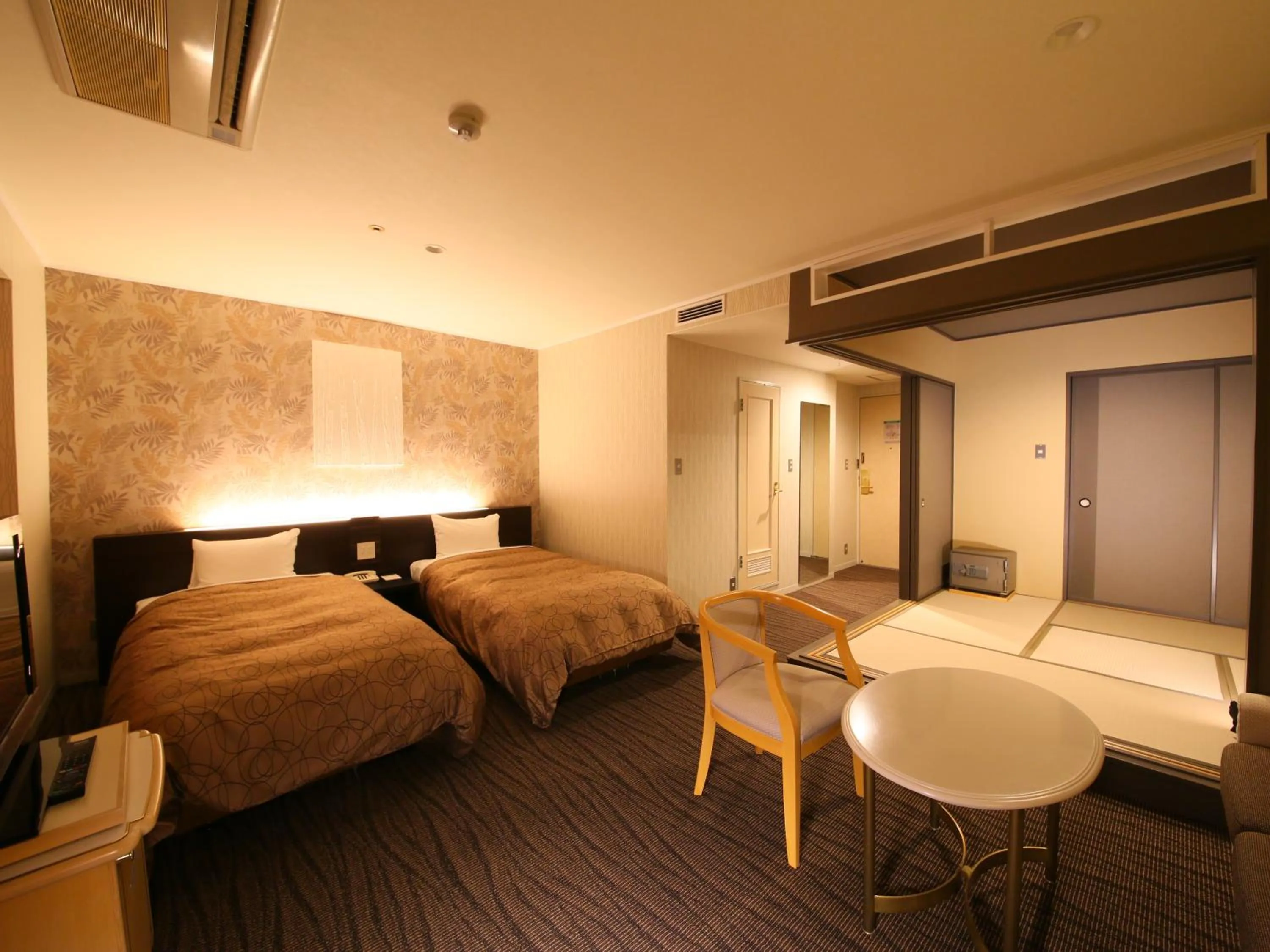 Photo of the whole room, Bed in Resort Hotel Tateshina