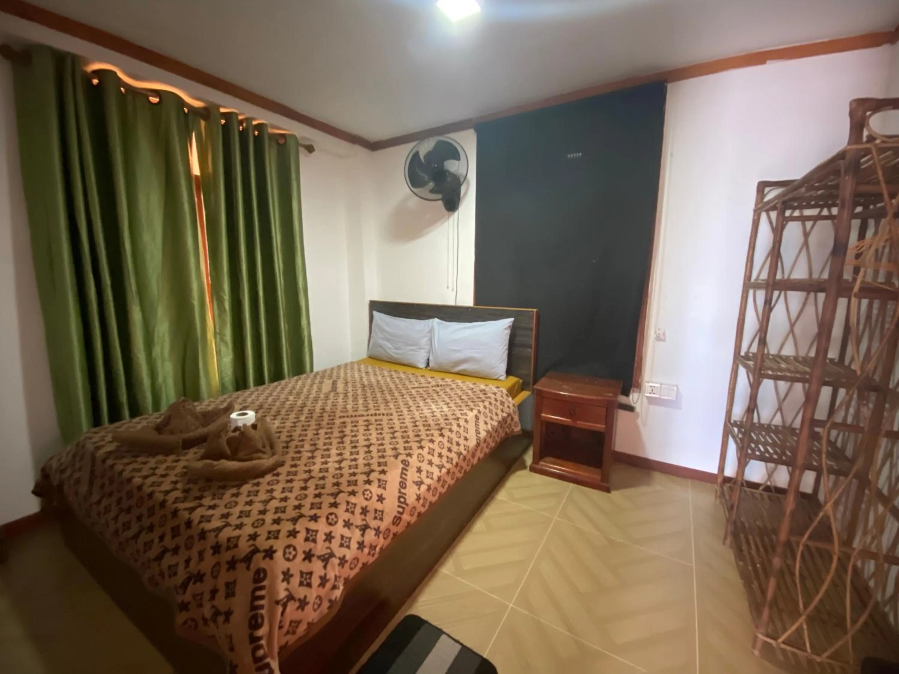 Bed in White Rose Guesthouse