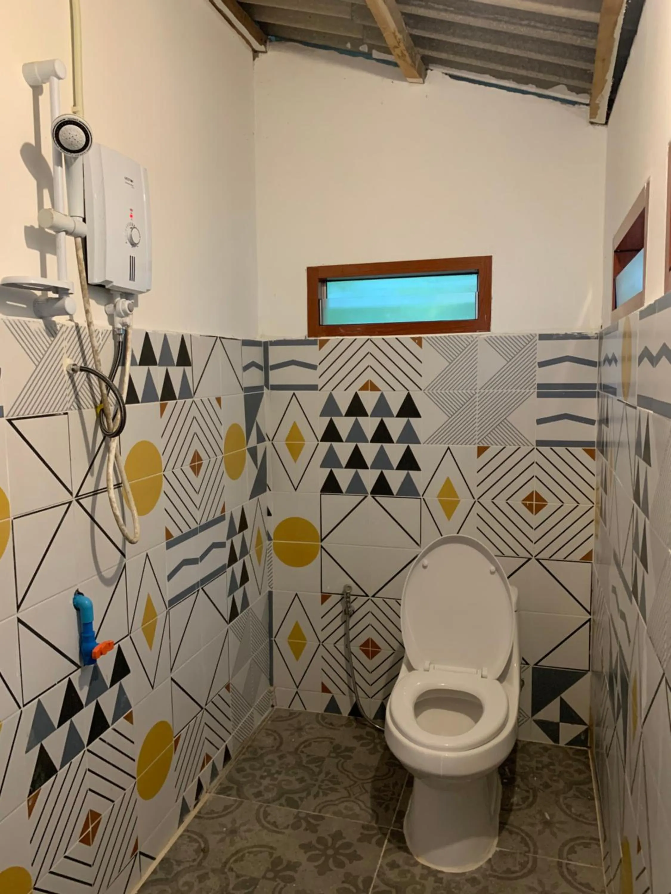 White Rose Guesthouse