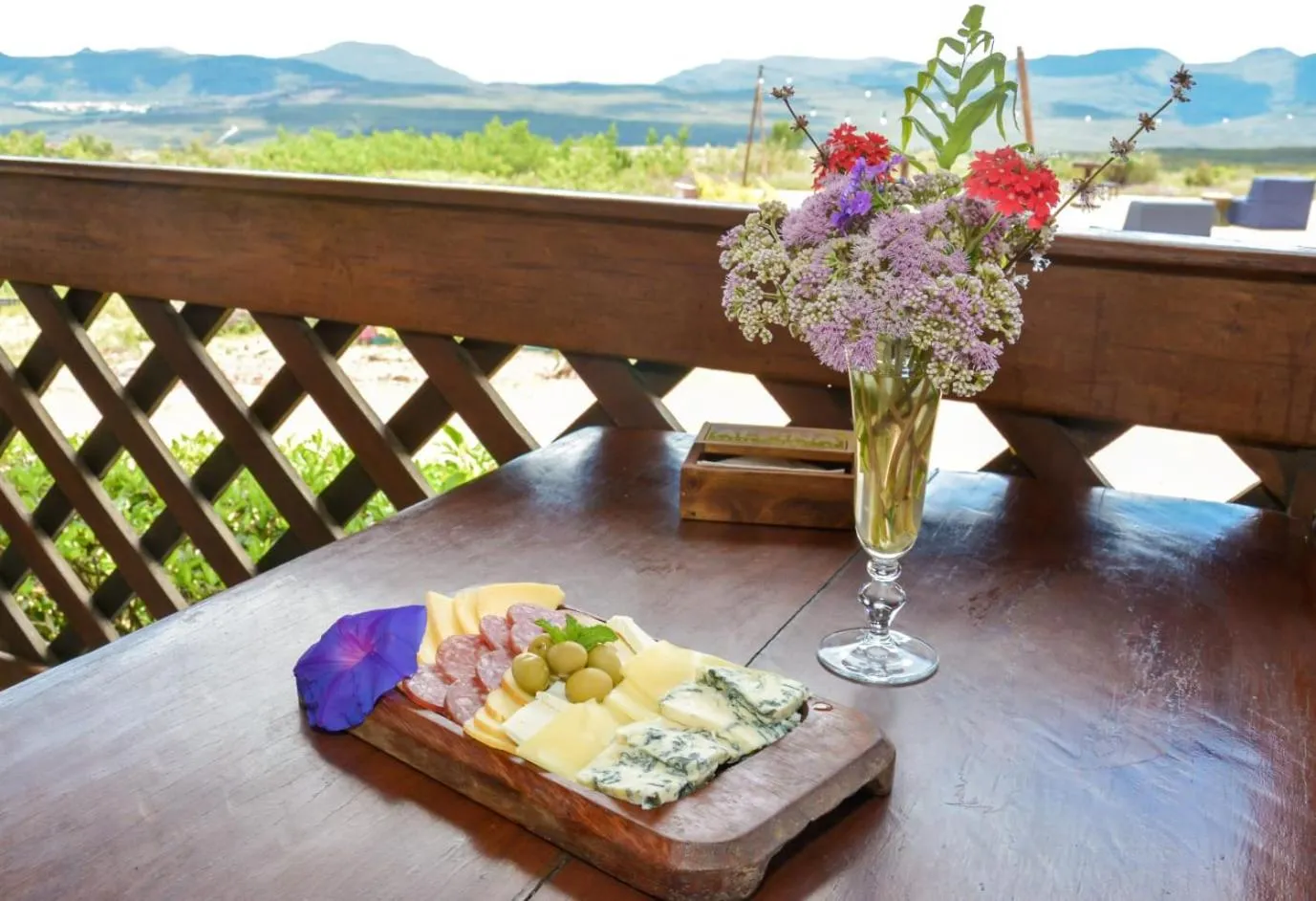 Restaurant/places to eat in Casarão Alpina