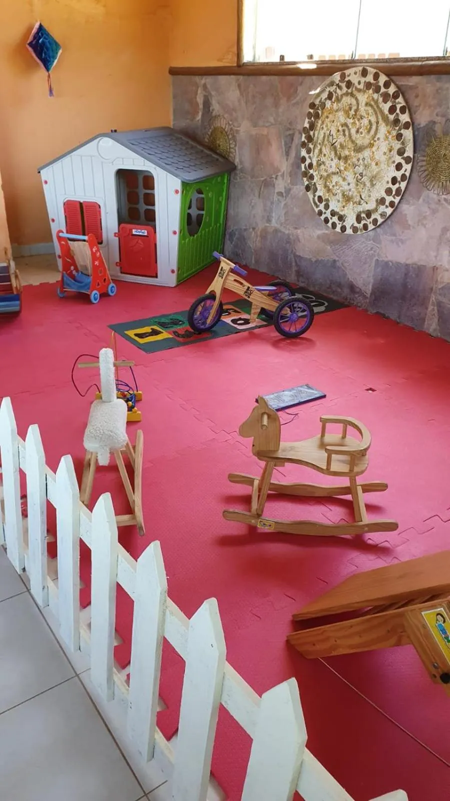 children in Casarão Alpina