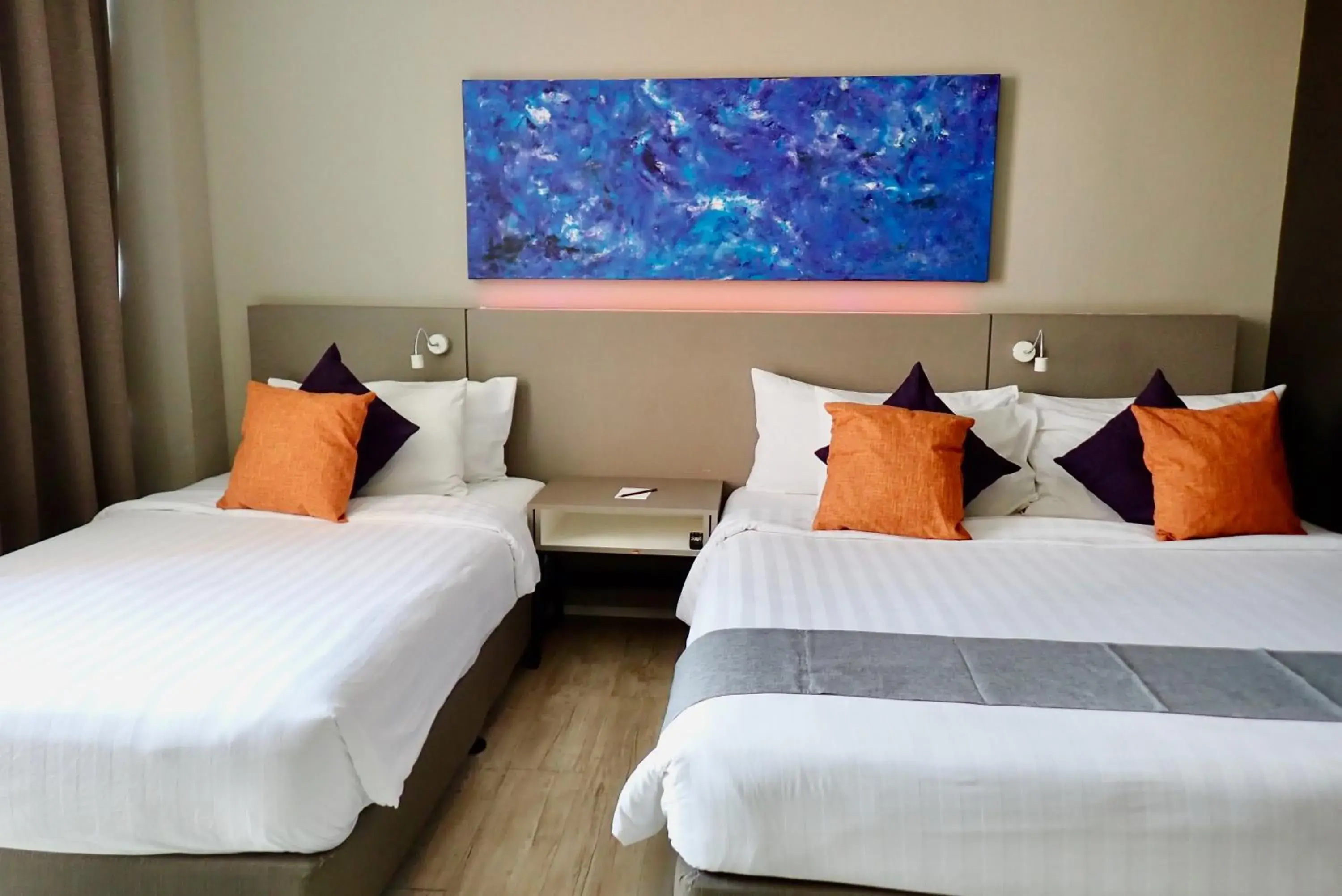 Superior Triple Room in Qliq Damansara Hotel Superior Triple Room in Qliq Damansara Hotel