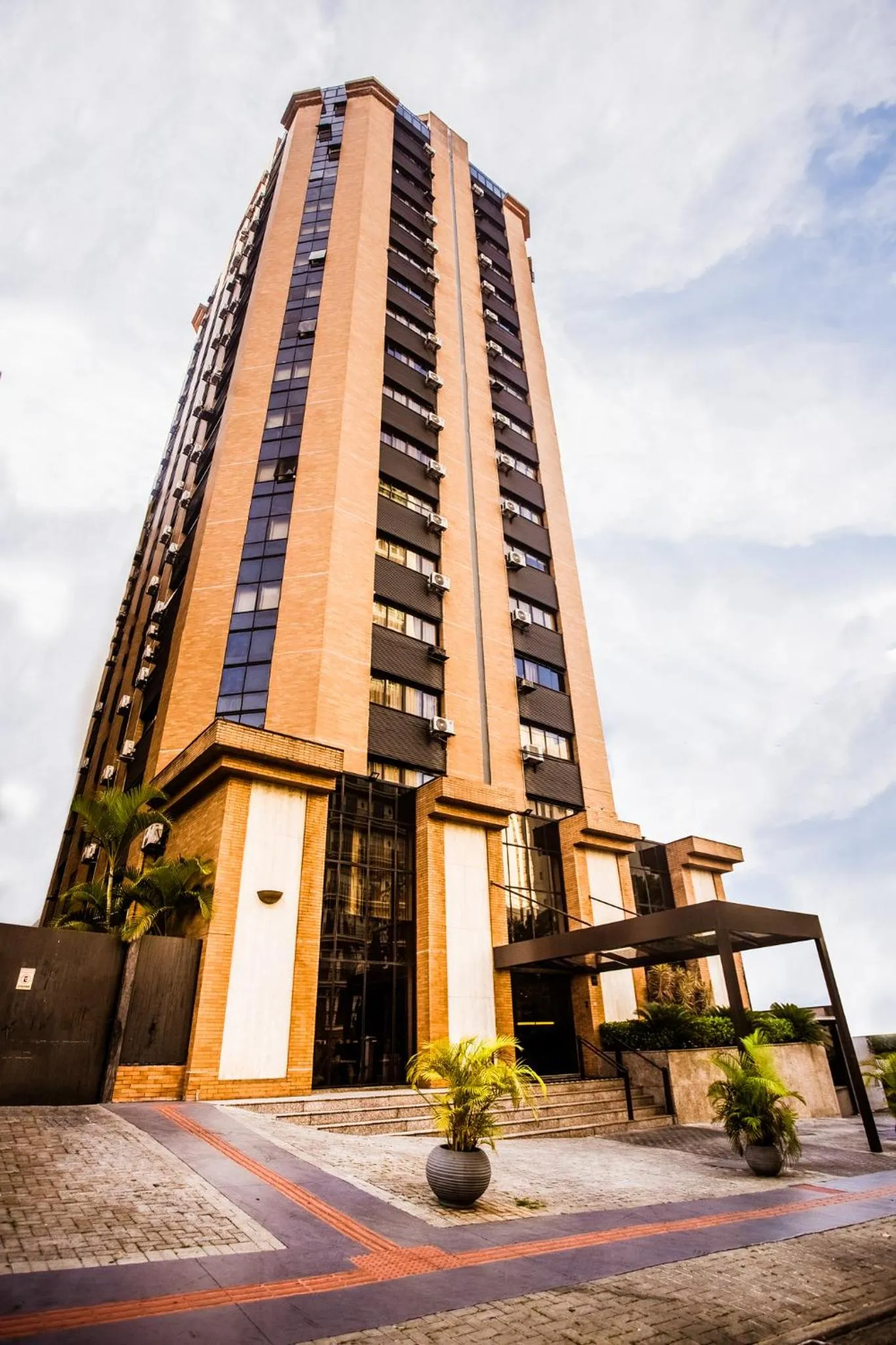 Property building in Hampton Park São Paulo Jardins