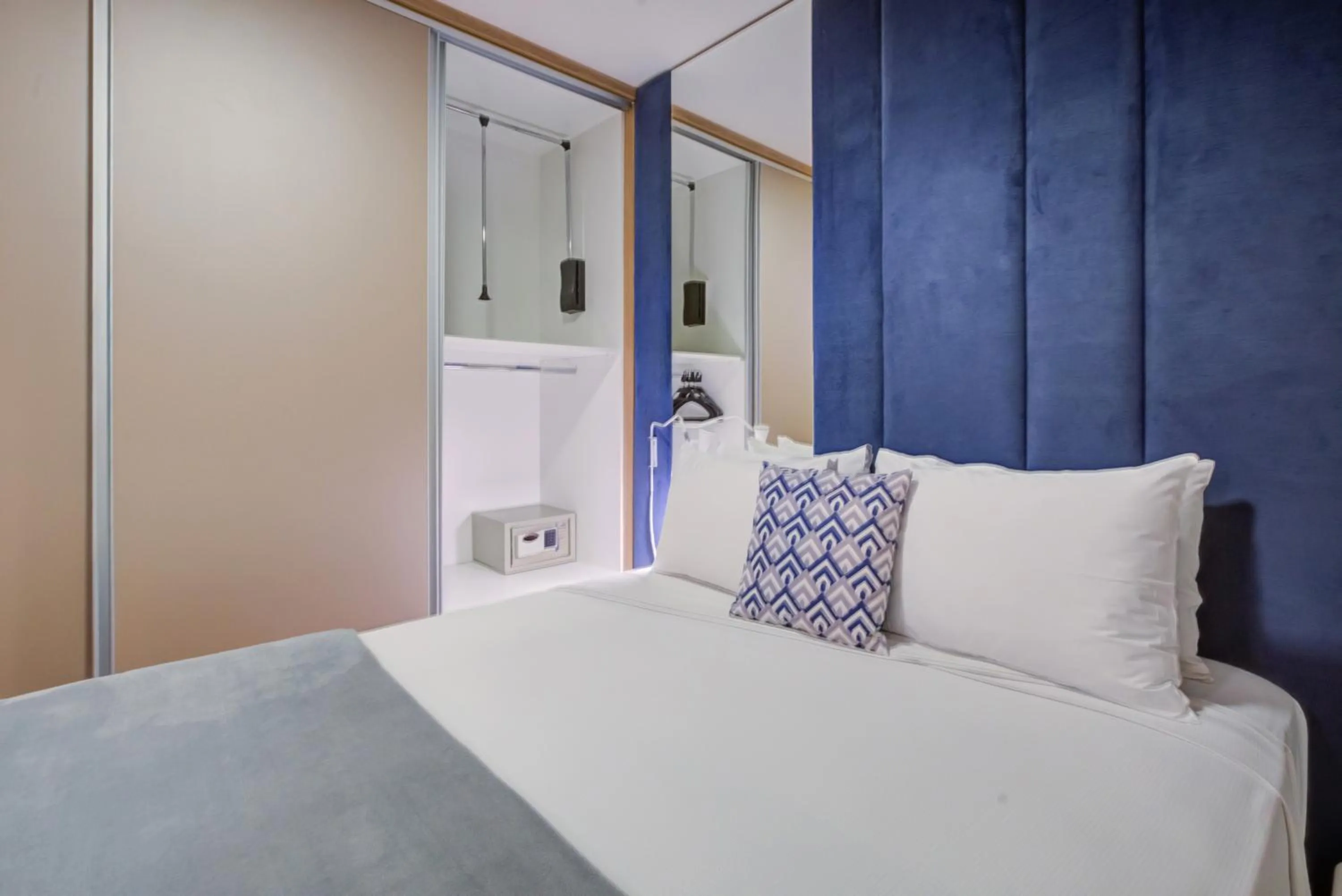 Bed in Hampton Park São Paulo Jardins