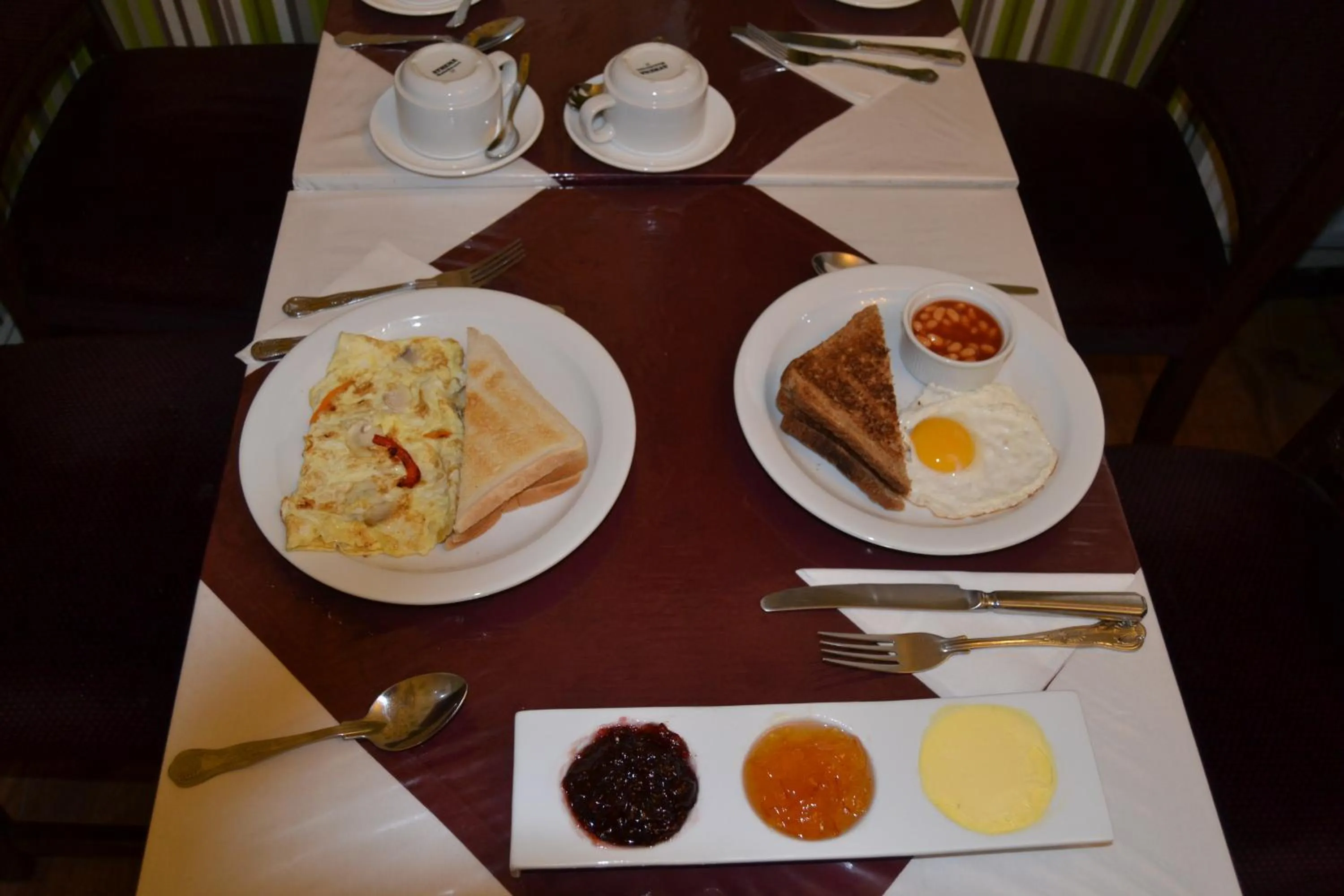 Food in Hyde Park Court Hotel