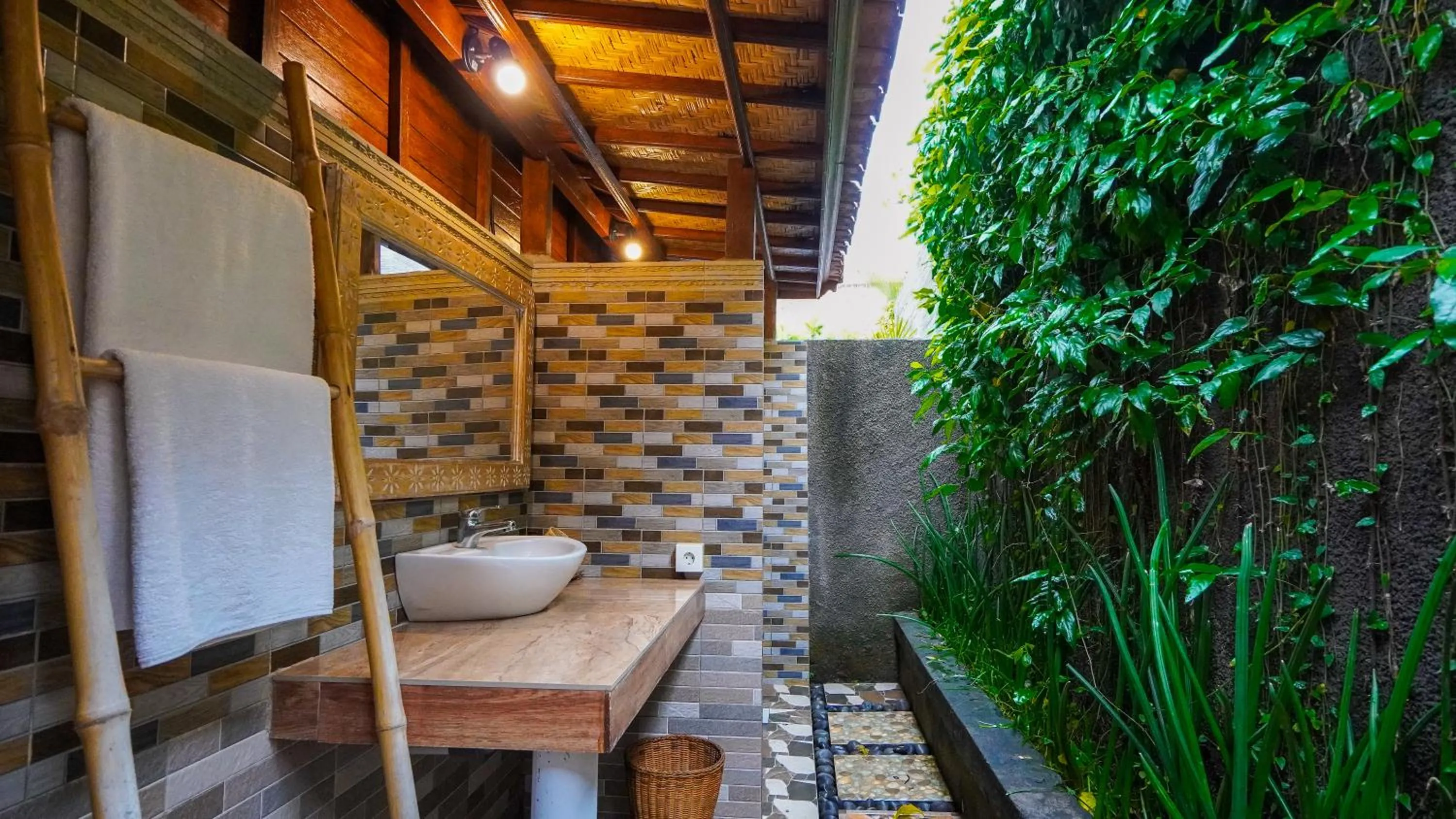 Bathroom in Darsan Lembongan Boutique Cottage
