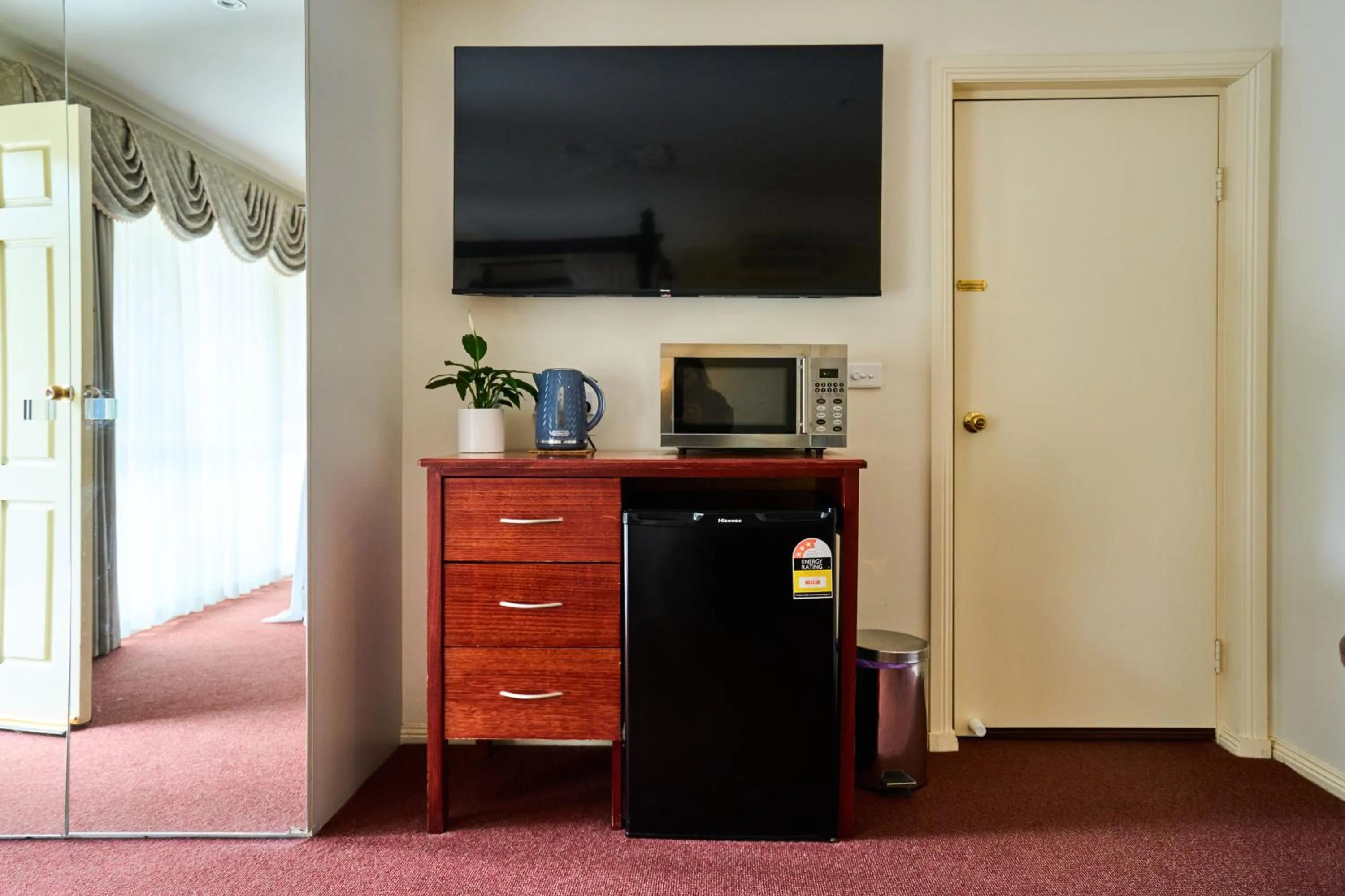 Sanctuary House Resort Motel