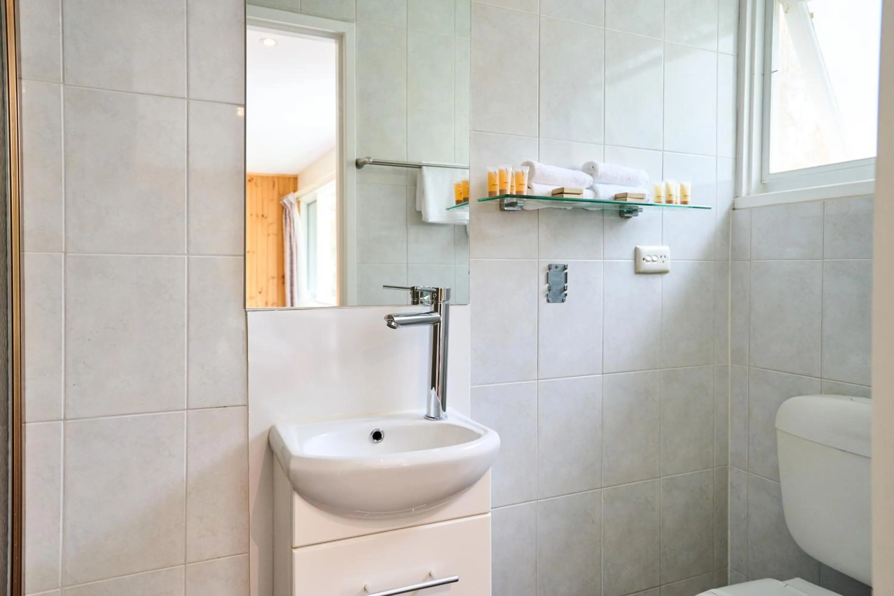 Sanctuary House Resort Motel