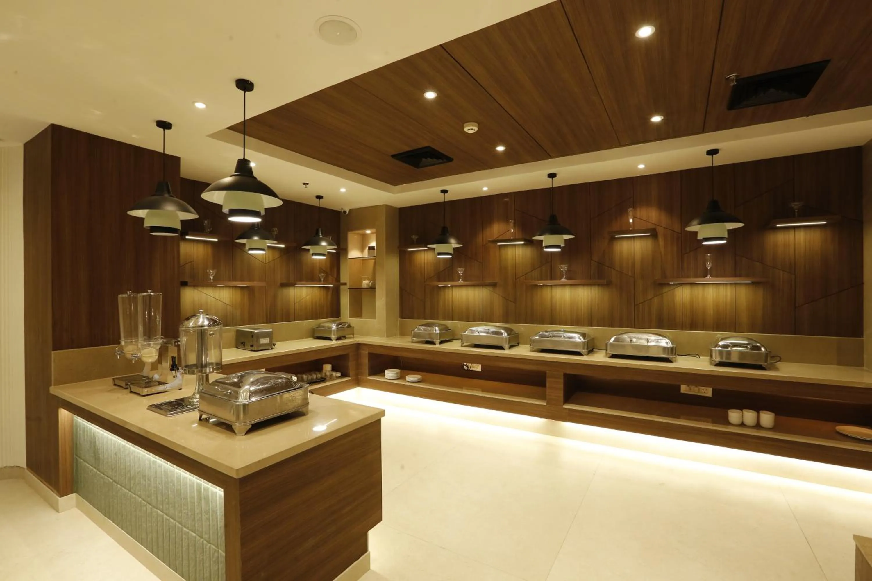 Restaurant/places to eat in Tulip Inn Zirakpur