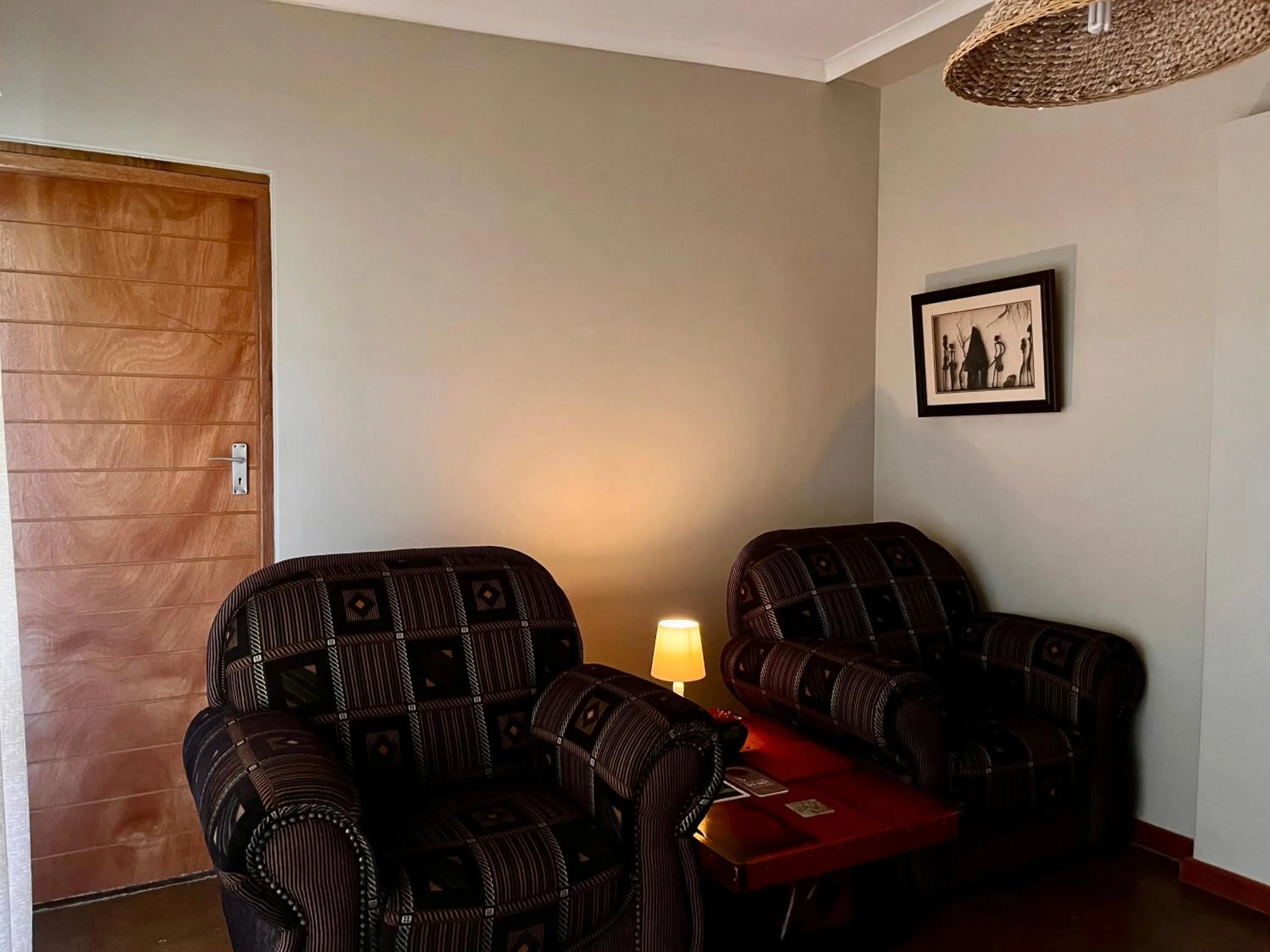 Living room in Outeniquabosch Lodge