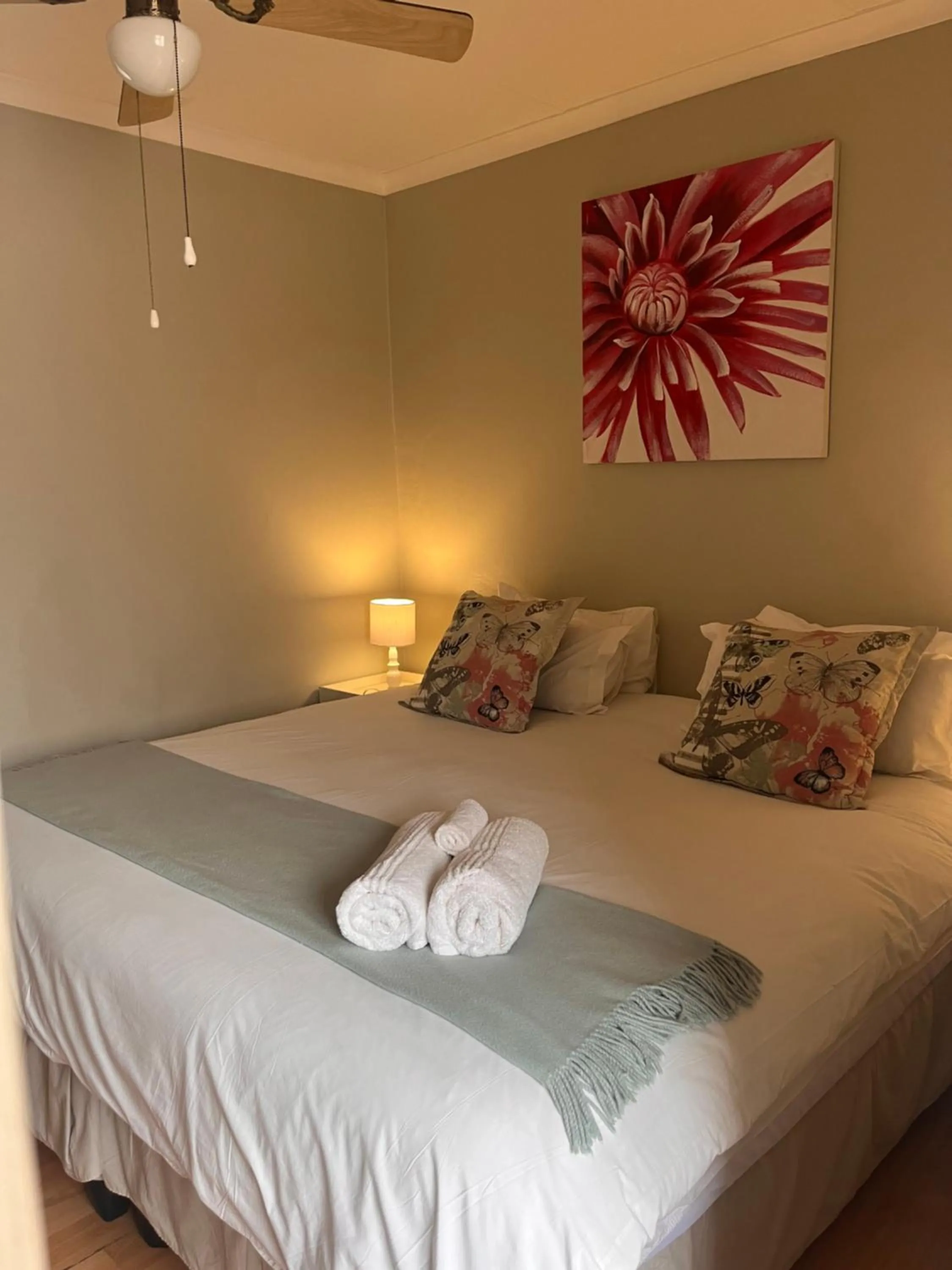 Bed in Outeniquabosch Lodge