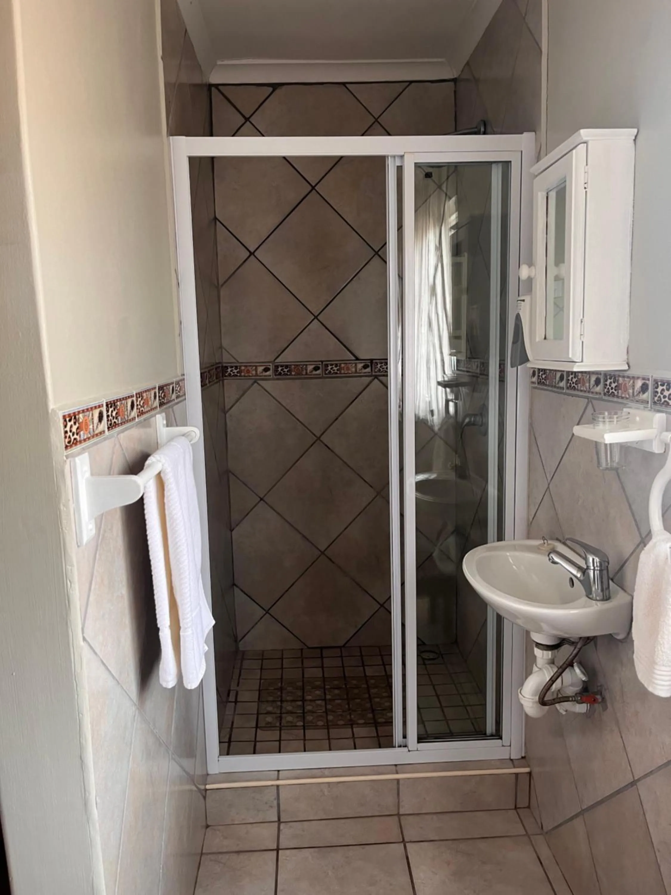 Shower in Outeniquabosch Lodge