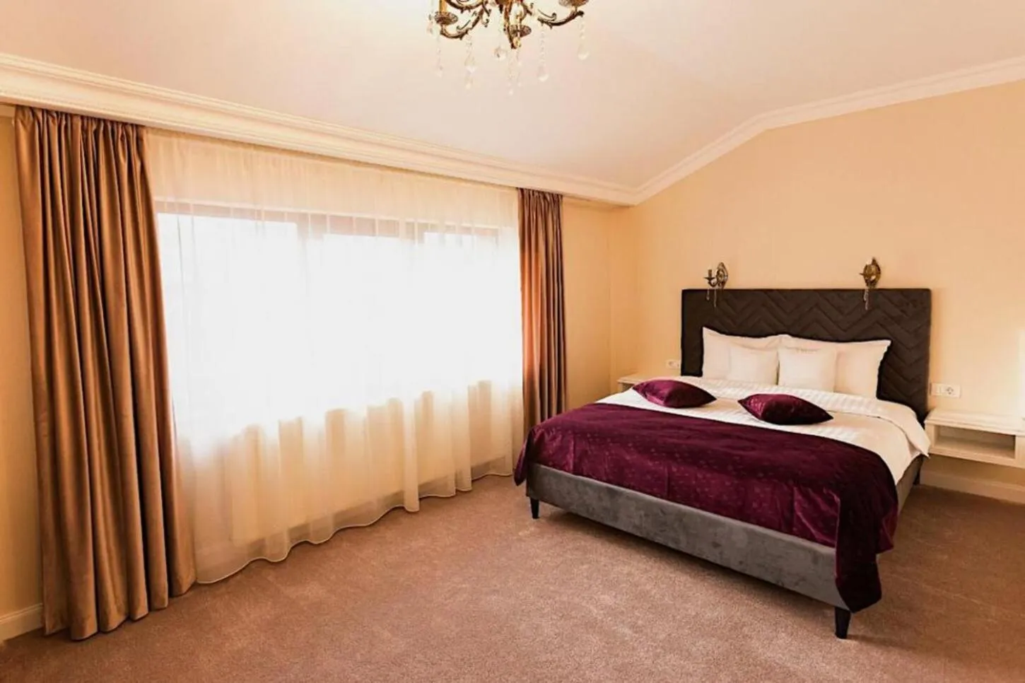 Bed in 4Cardinals Boutique