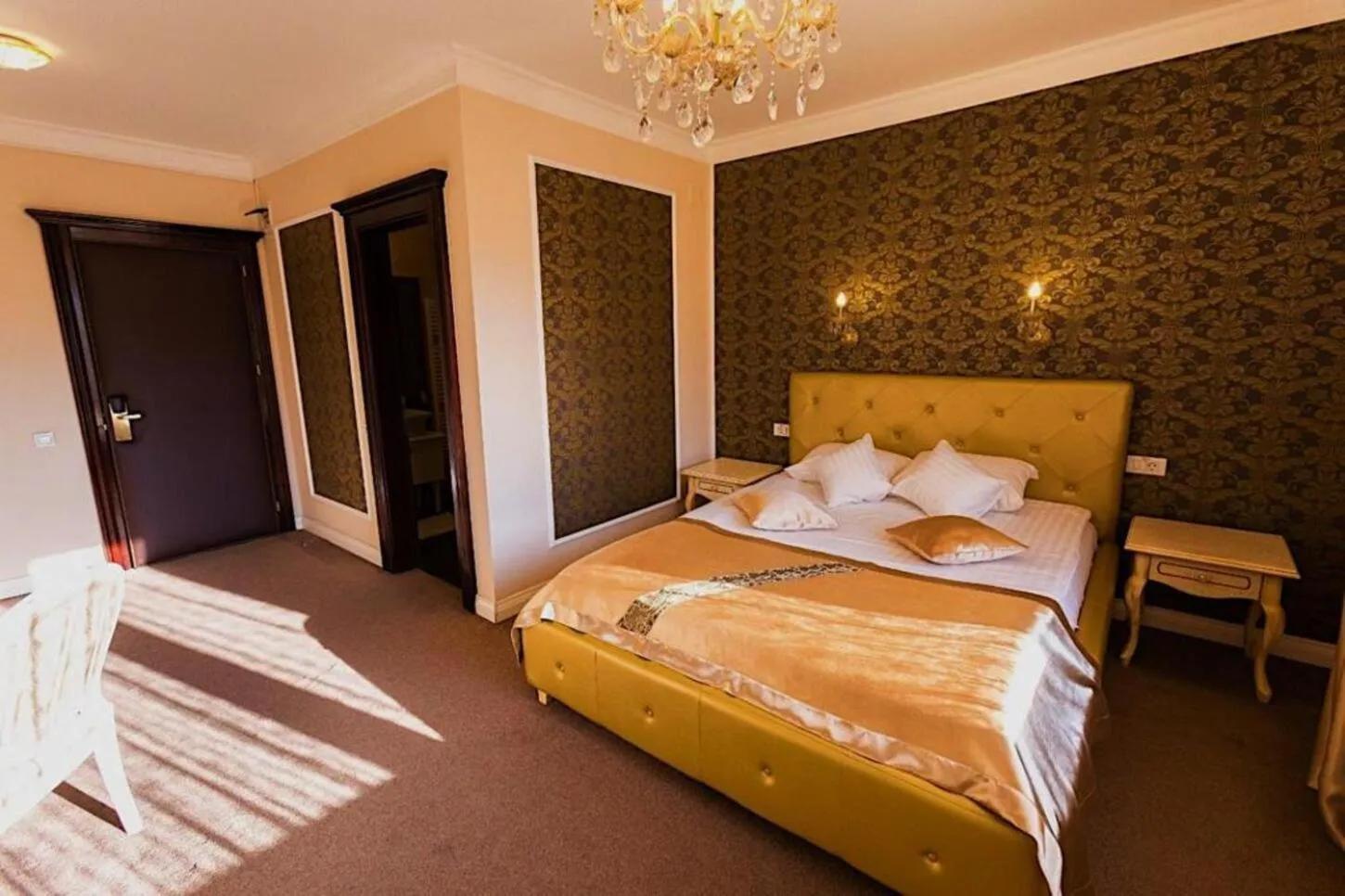 Bedroom, Bed in 4Cardinals Boutique