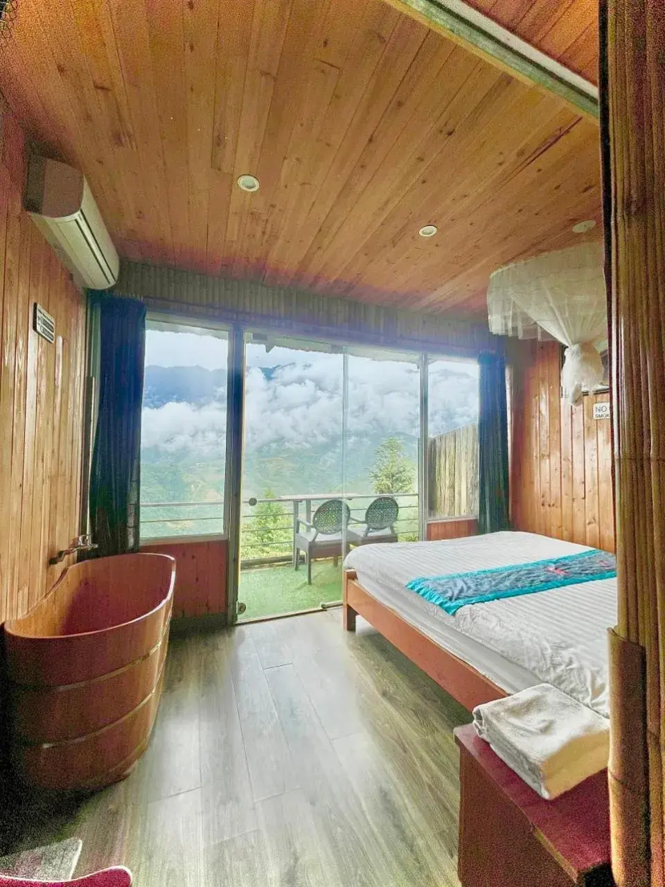 Photo of the whole room, Bed in VALLEY VIEW COFFEE & STAY Photo of the whole room, Bed in VALLEY VIEW COFFEE & STAY