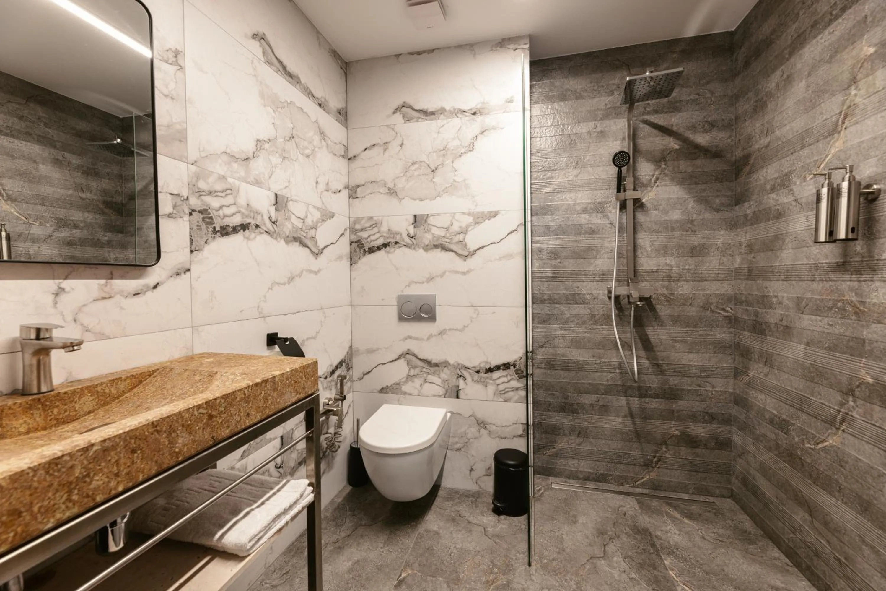 Shower in Hotel Splendid Tbilisi