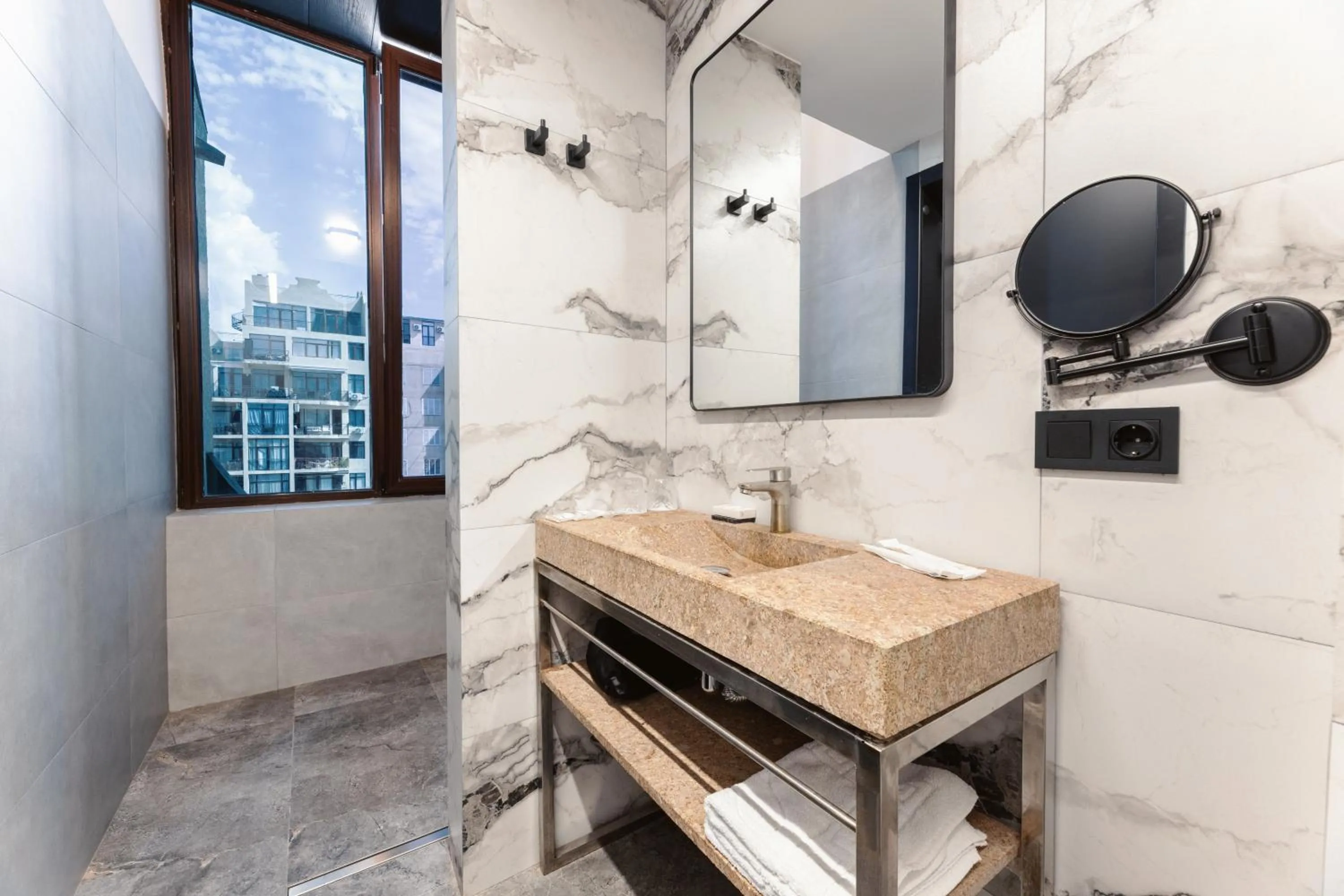 Shower in Hotel Splendid Tbilisi