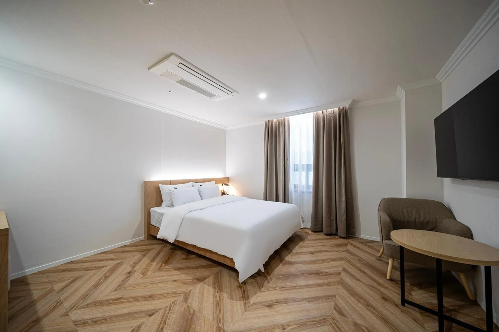 Bedroom, Bed in H Avenue Gumi Okgye