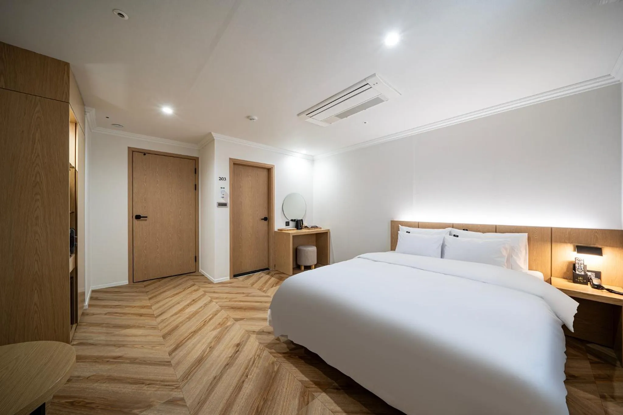 Bedroom, Bed in H Avenue Gumi Okgye