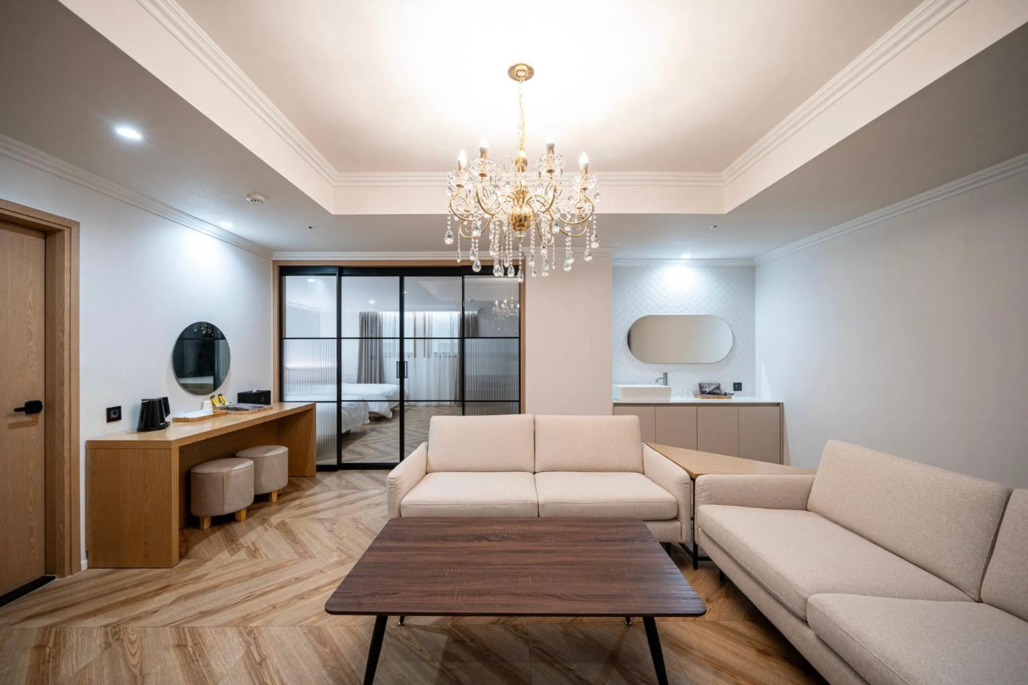 Living room in H Avenue Gumi Okgye