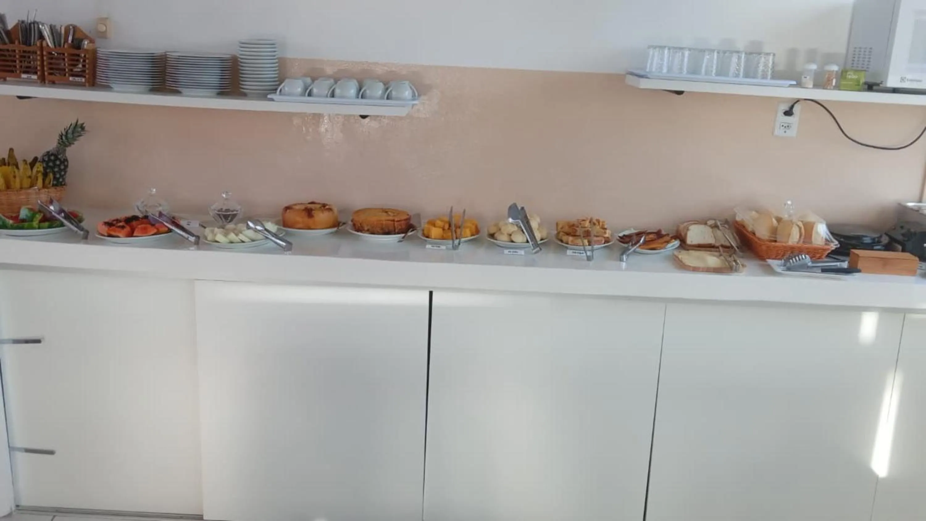 Breakfast in Hotel Aconchegante