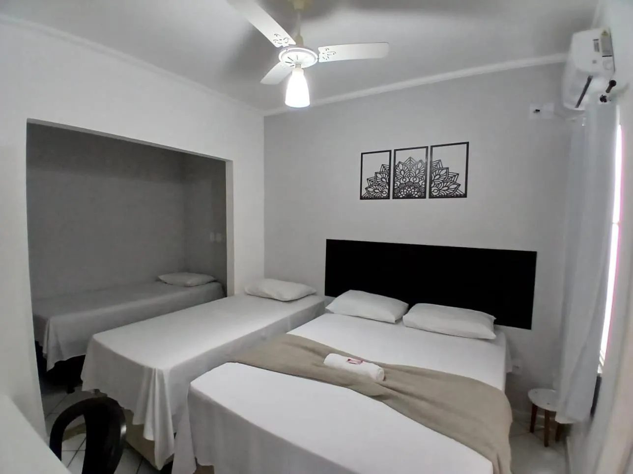 Photo of the whole room, Bed in Hotel Aconchegante
