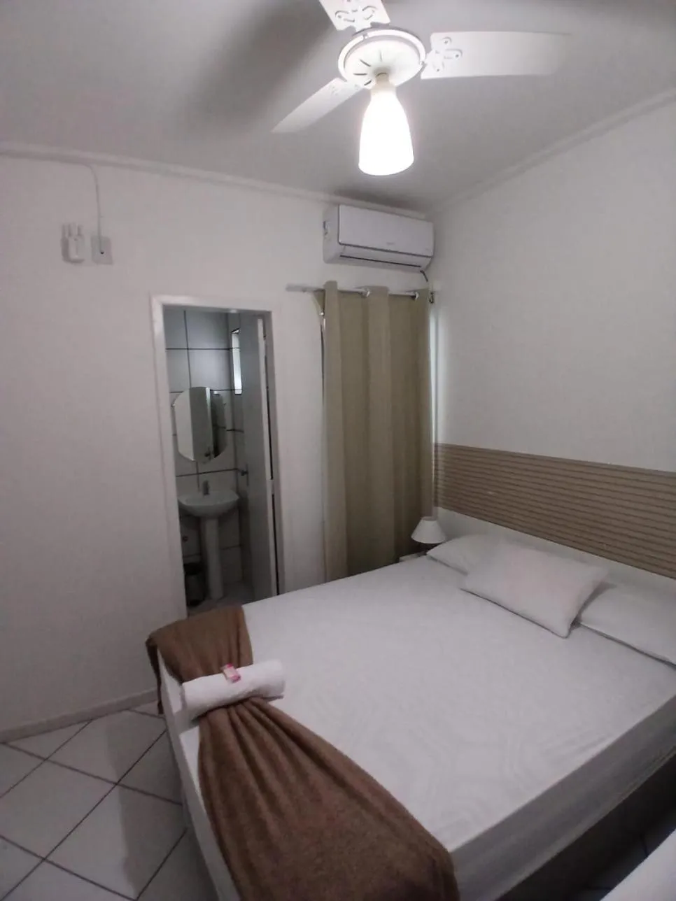 Photo of the whole room, Bed in Hotel Aconchegante