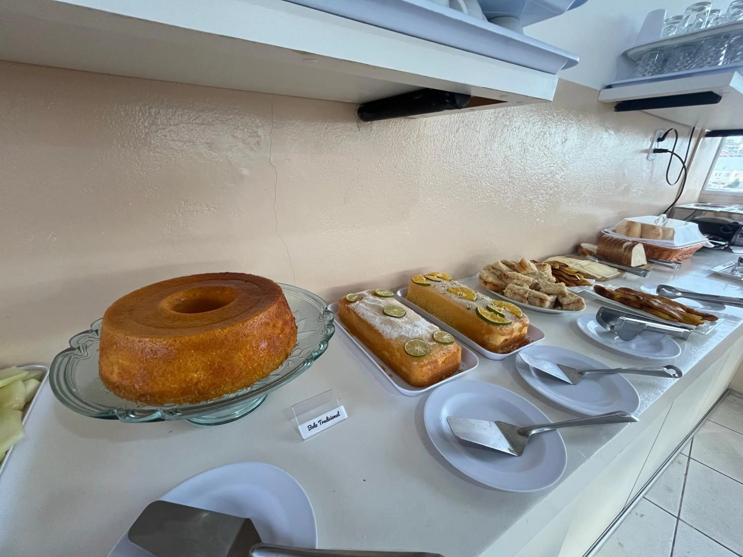 Breakfast in Hotel Aconchegante