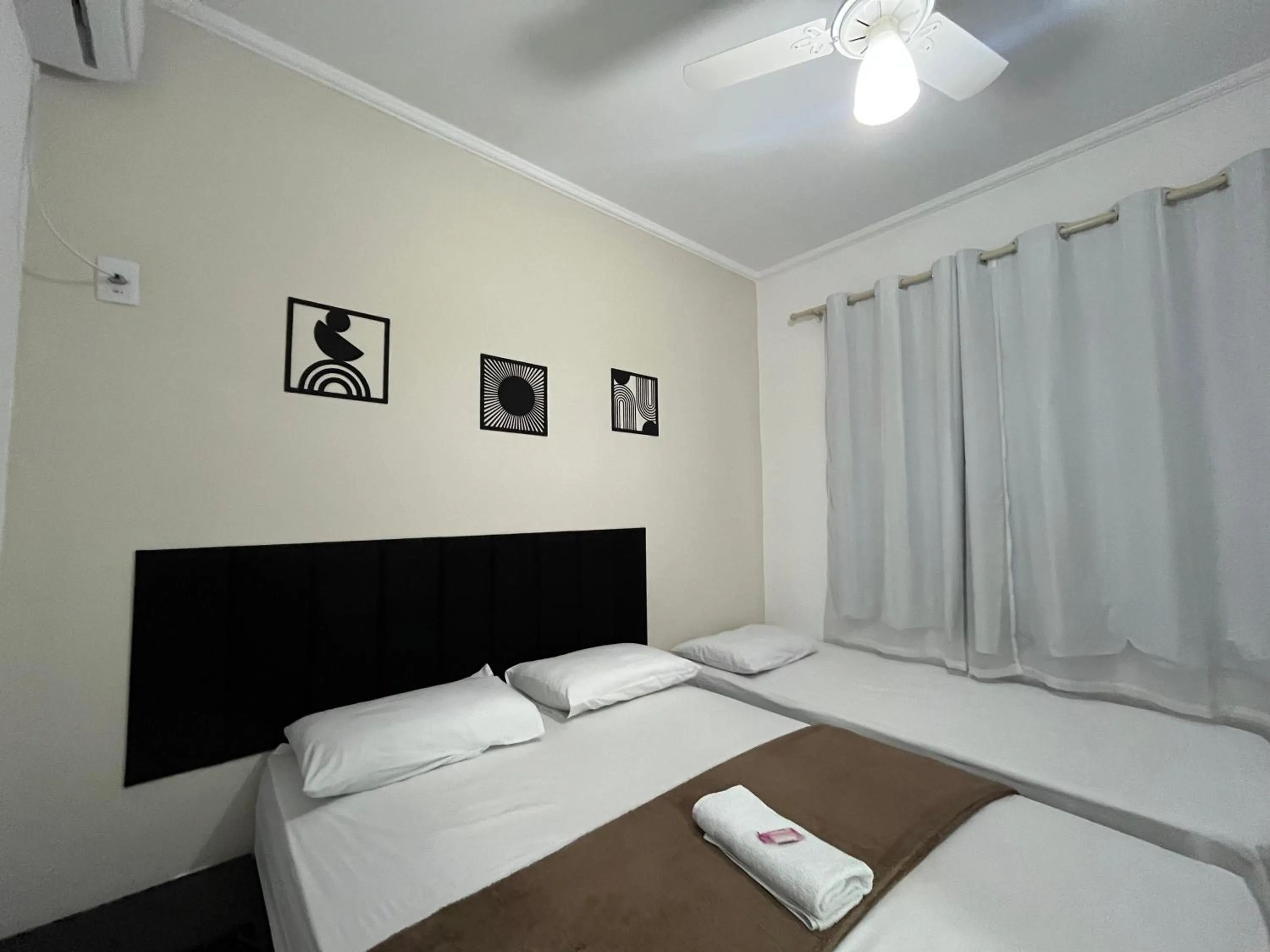 Photo of the whole room, Bed in Hotel Aconchegante