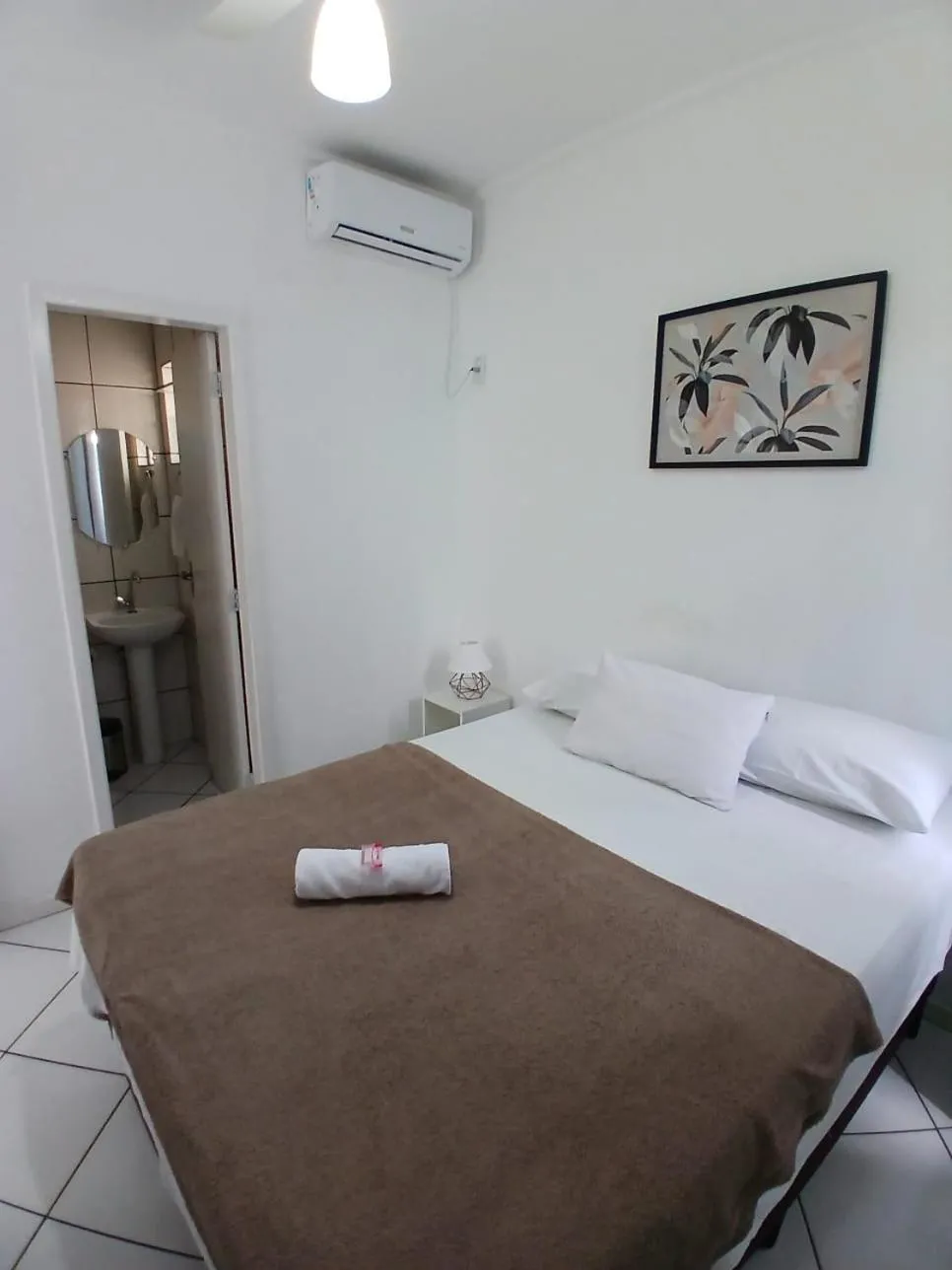 Photo of the whole room, Bed in Hotel Aconchegante
