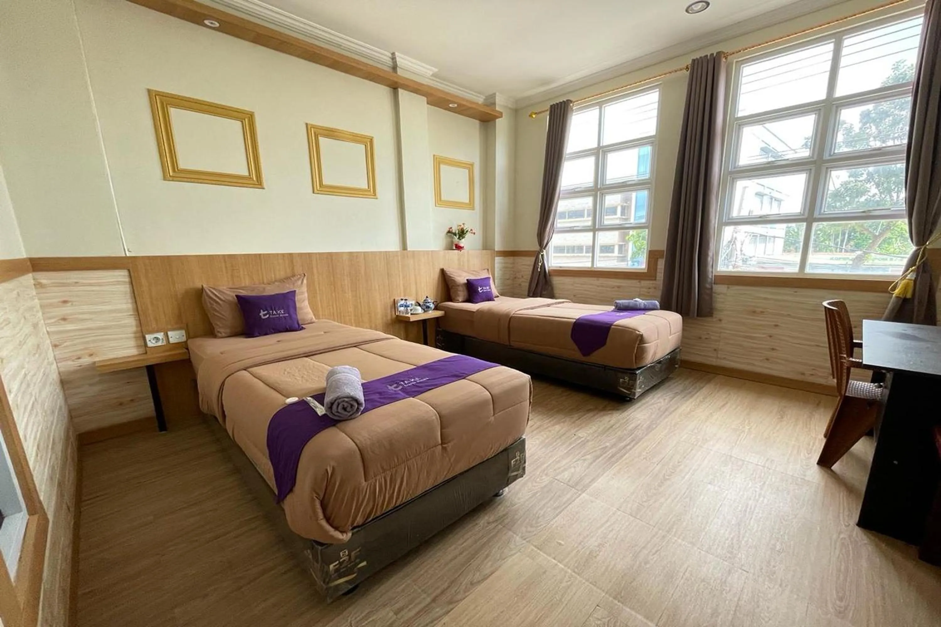 Bedroom, Bed in Take Guesthouse 1