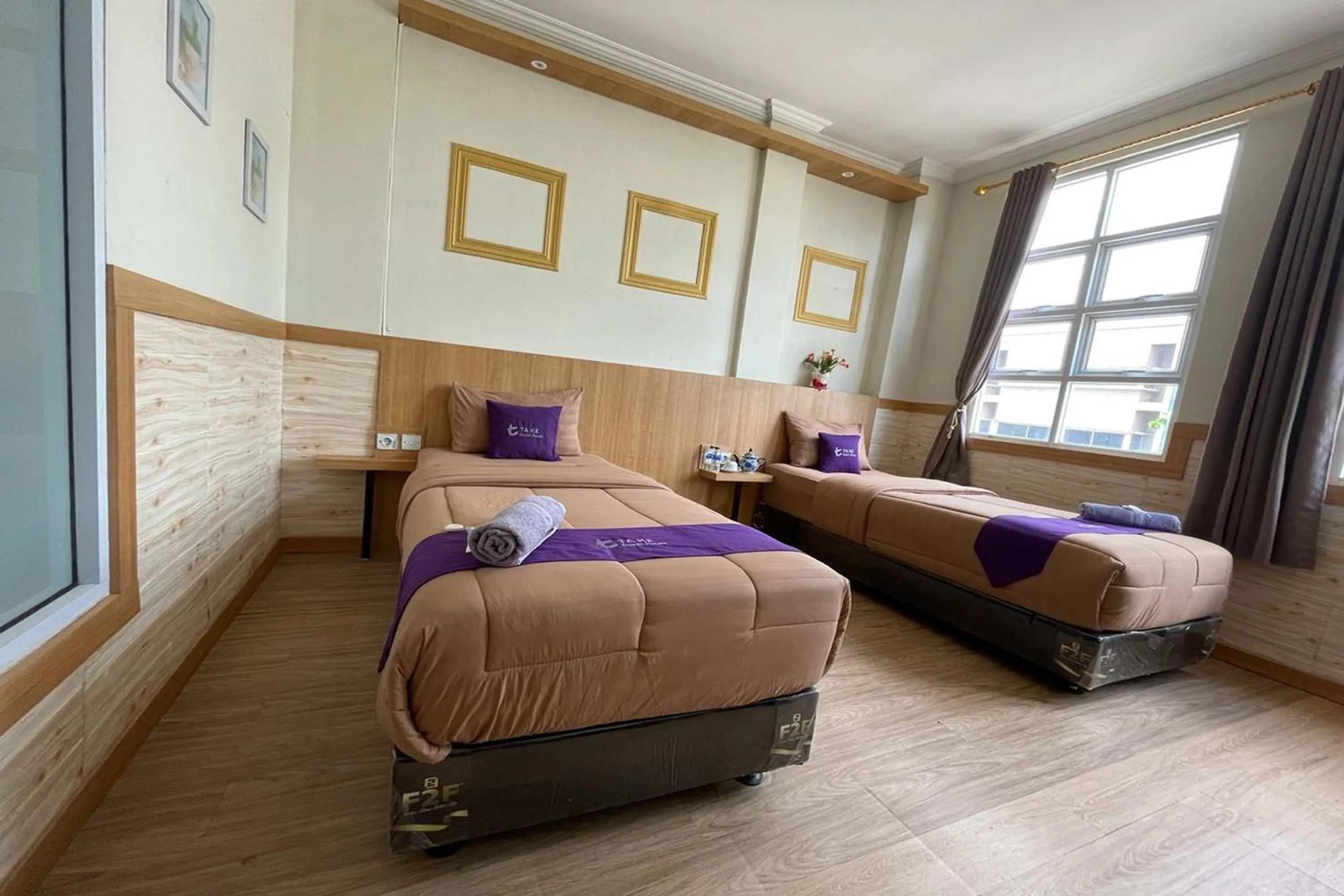 Bedroom, Bed in Take Guesthouse 1