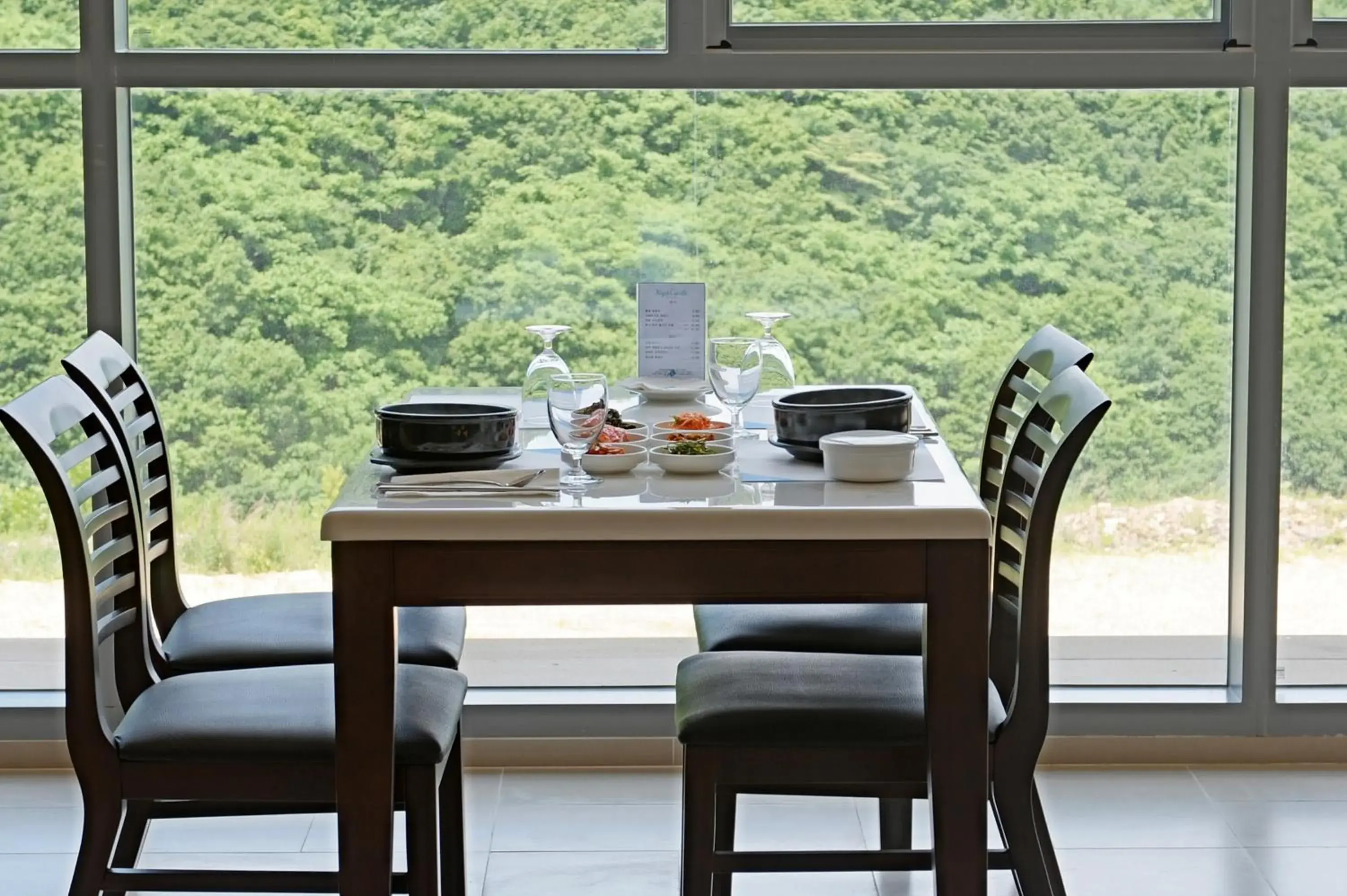 Restaurant/places to eat in High Castle Resort Restaurant/places to eat in High Castle Resort