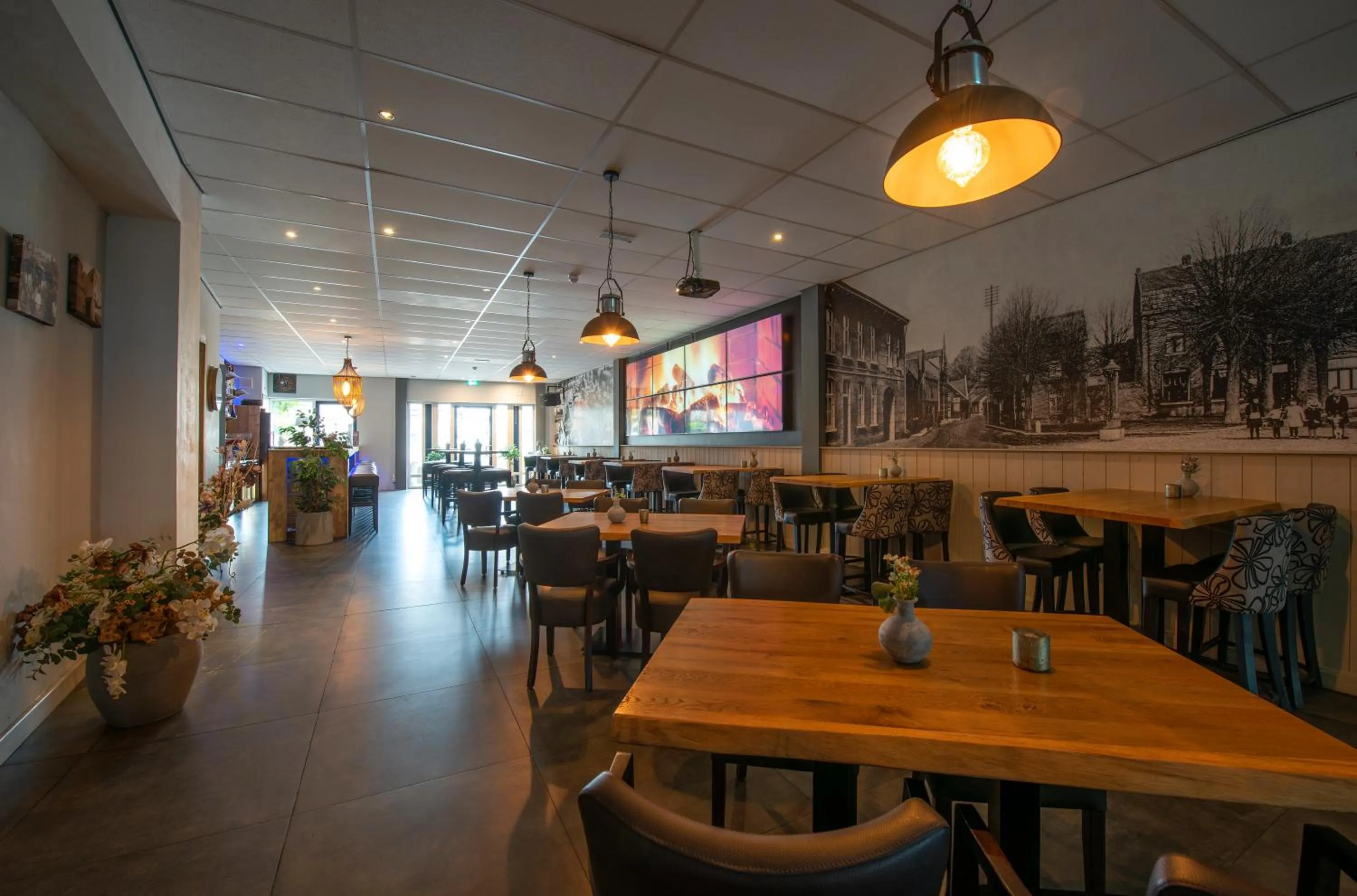 Restaurant/places to eat in Hotel Arcen