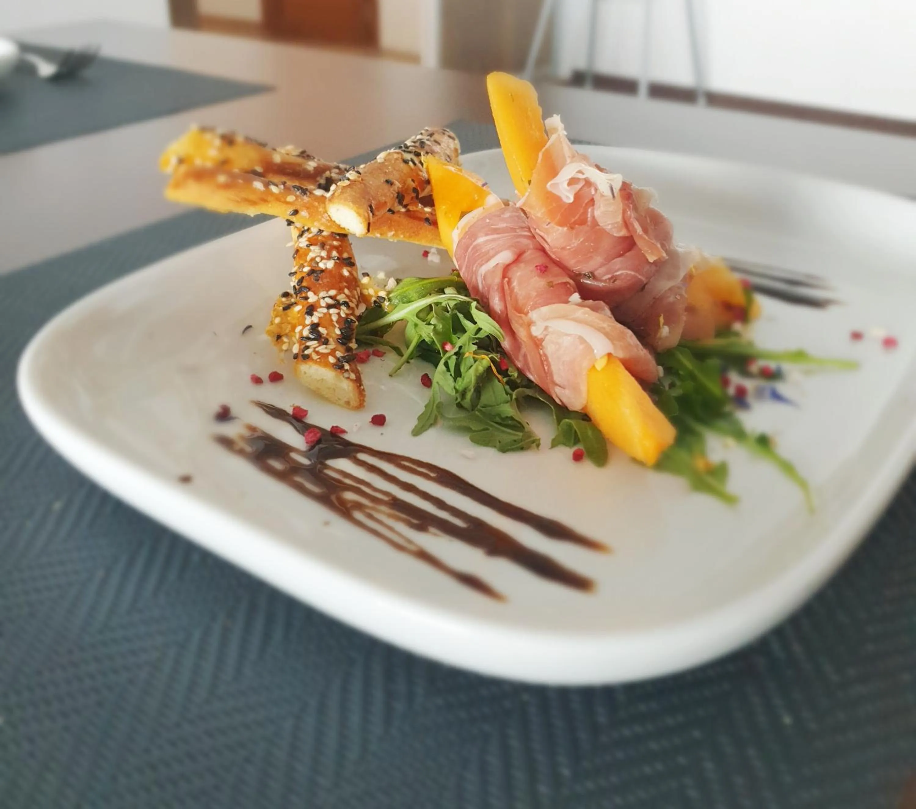 Restaurant/places to eat in Hotel Eurobus