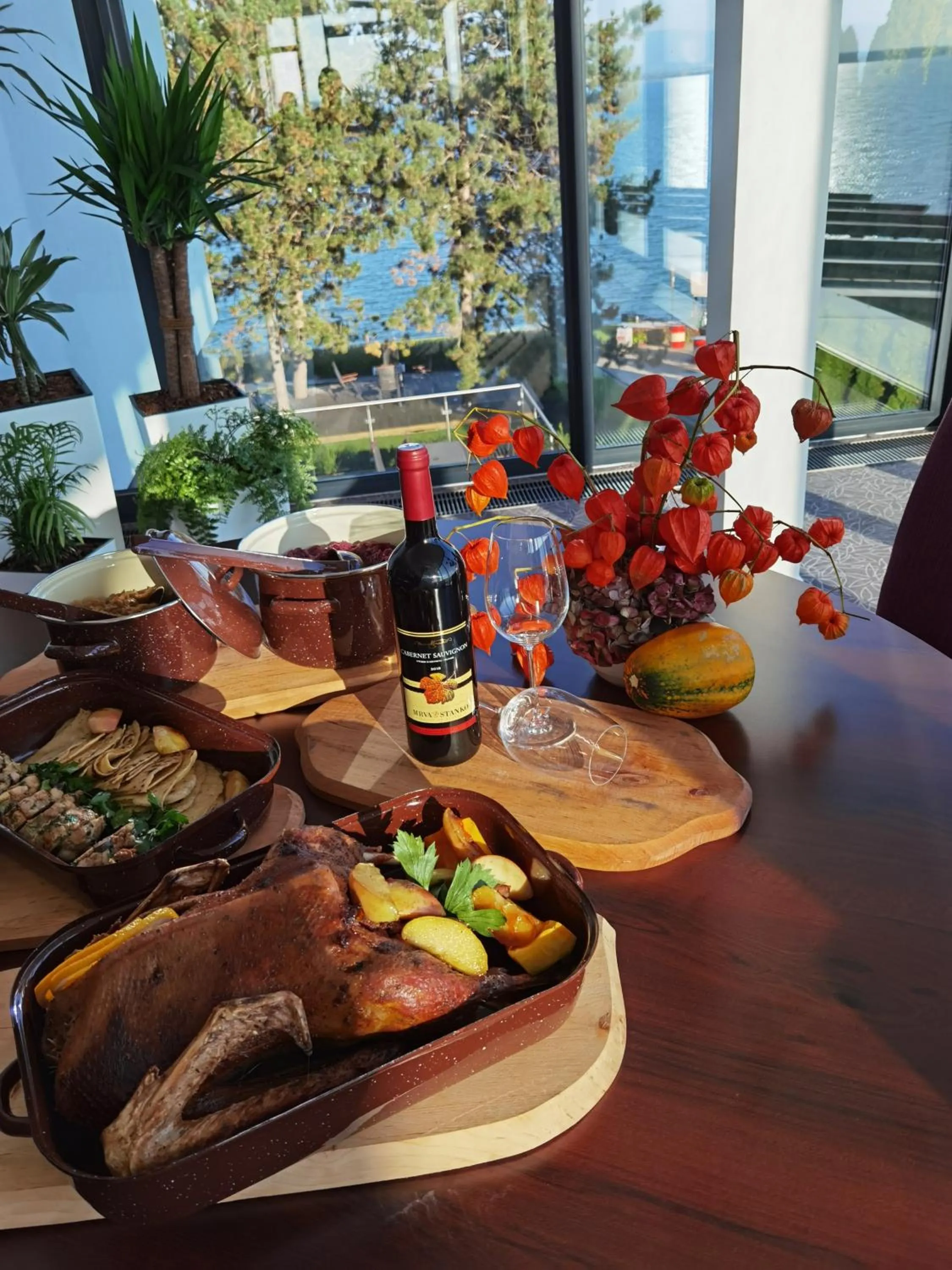 Restaurant/places to eat in Hotel Eurobus