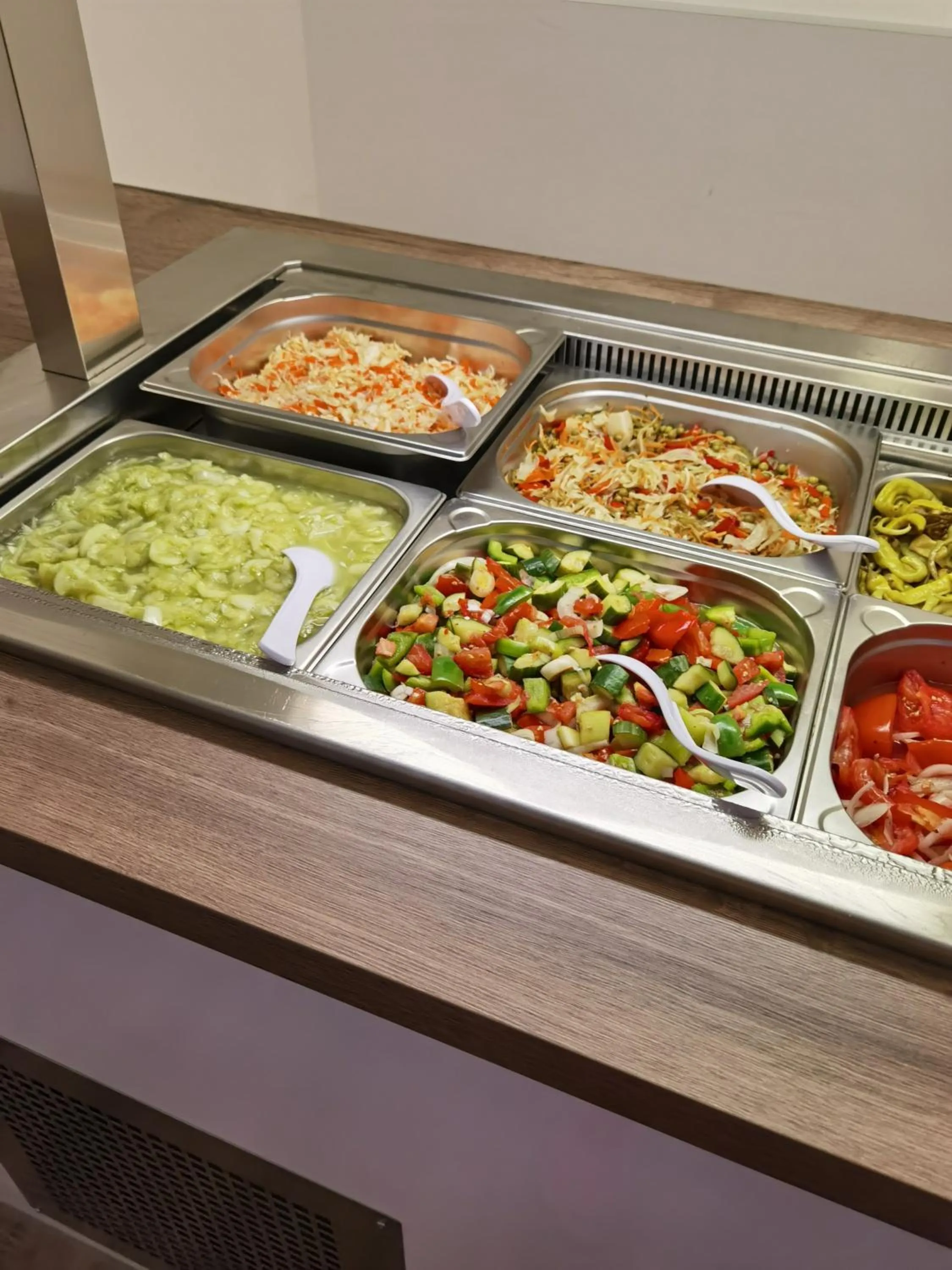 Restaurant/places to eat in Hotel Eurobus