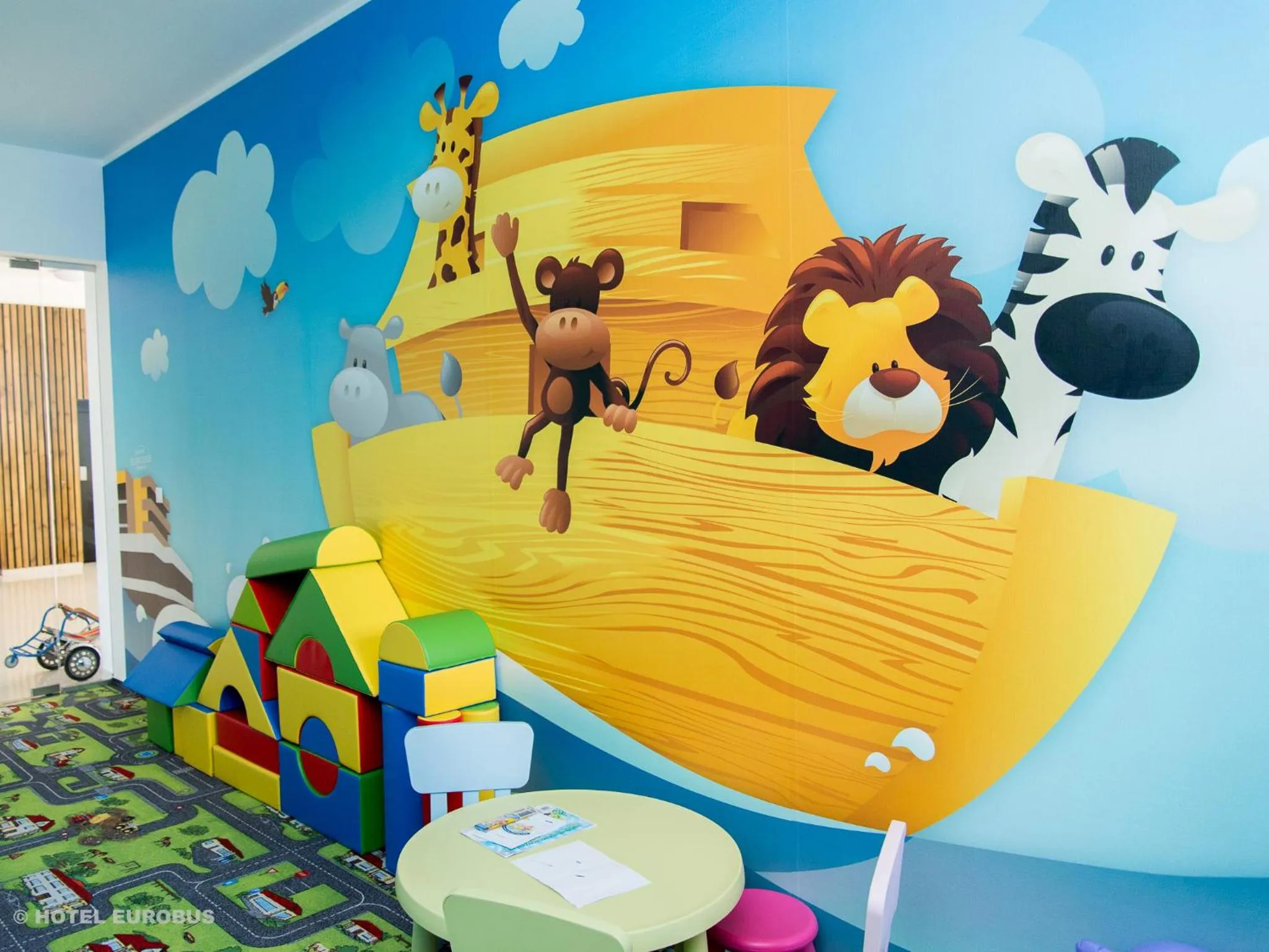 Spring in Hotel Eurobus