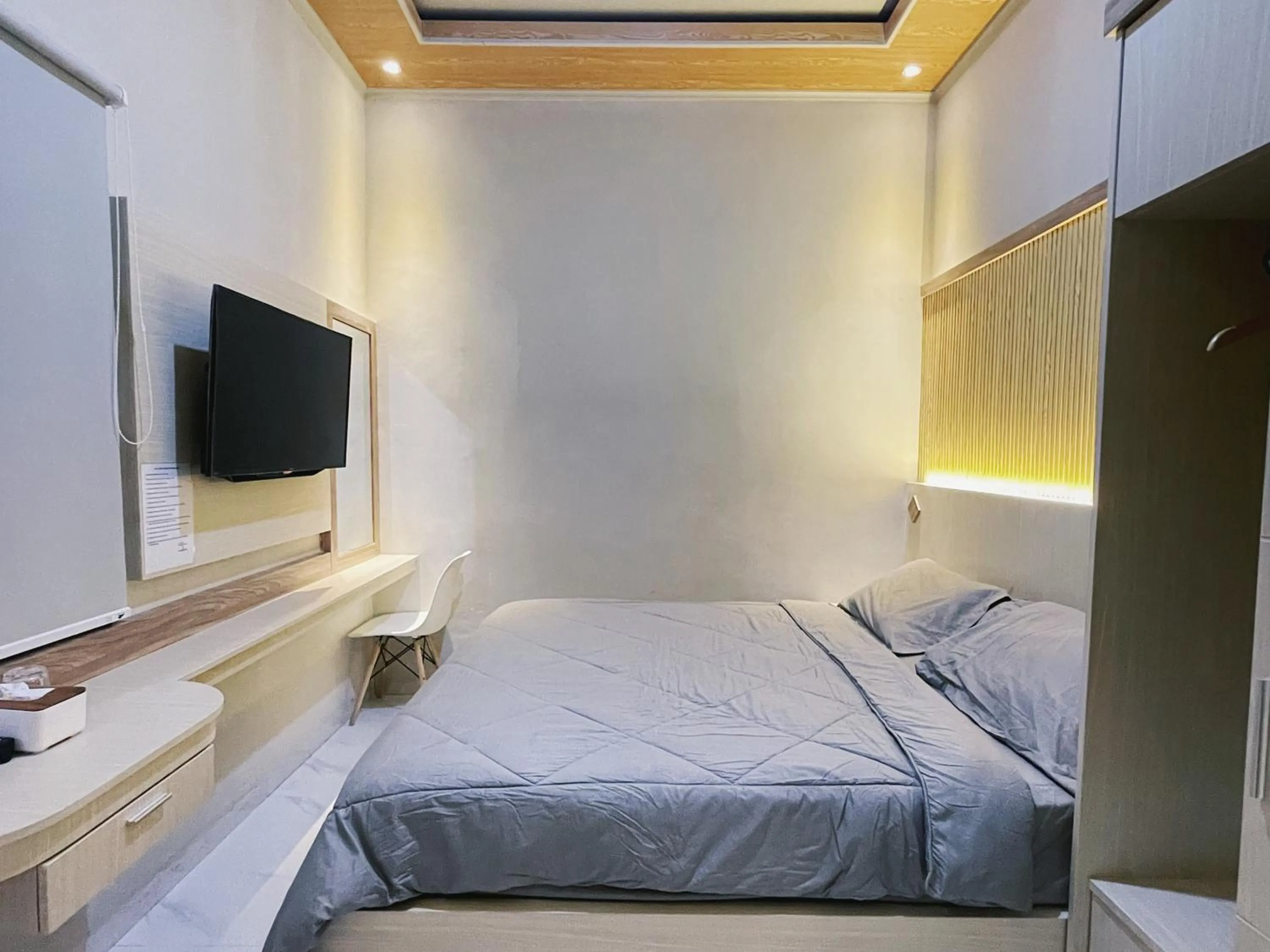 Bedroom, Bed in Urbanview Hotel Wollangi Syariah Panakkukang Makassar