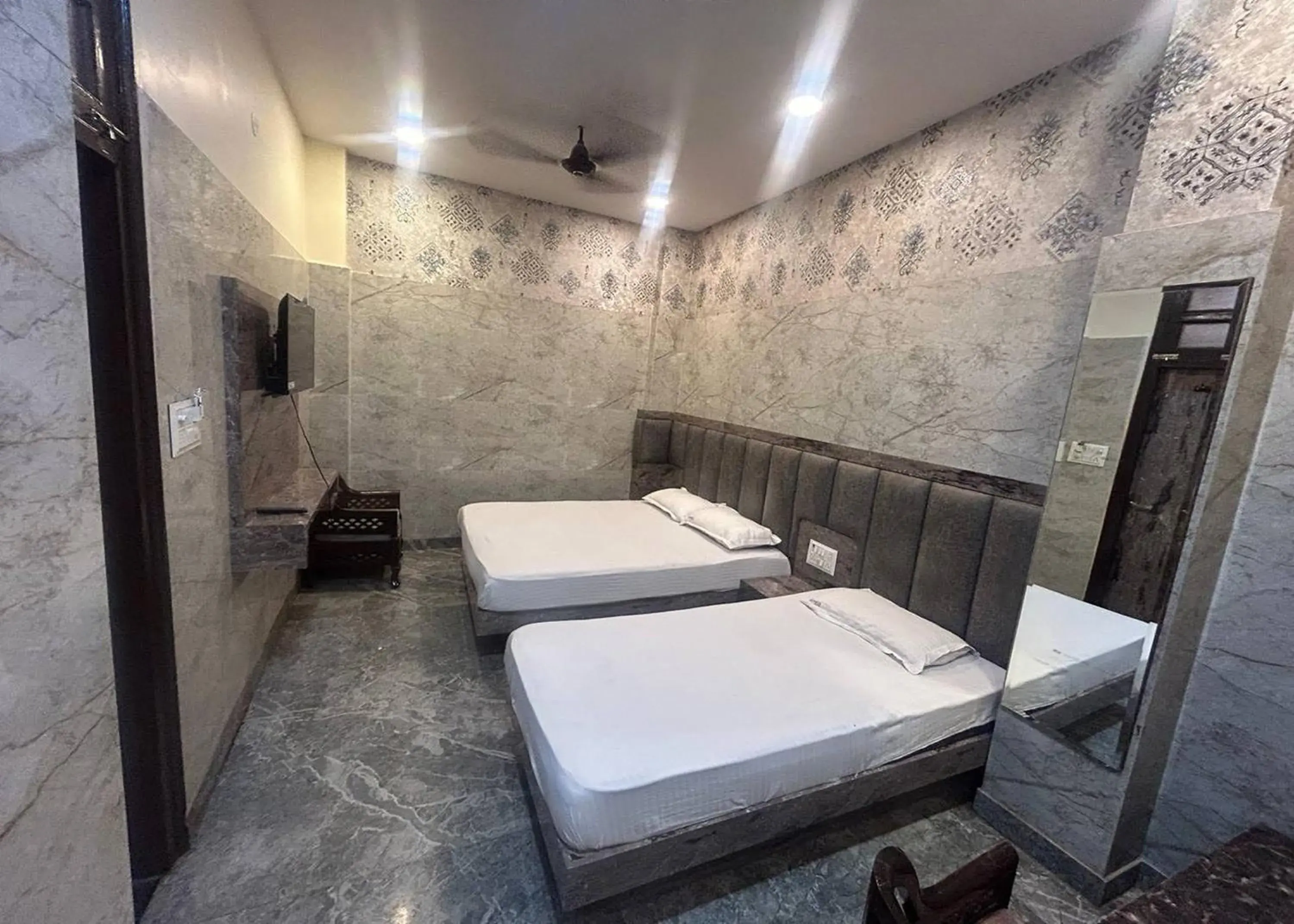 Photo of the whole room, Bed in Hotel Mourya Deluxe Photo of the whole room, Bed in Hotel Mourya Deluxe