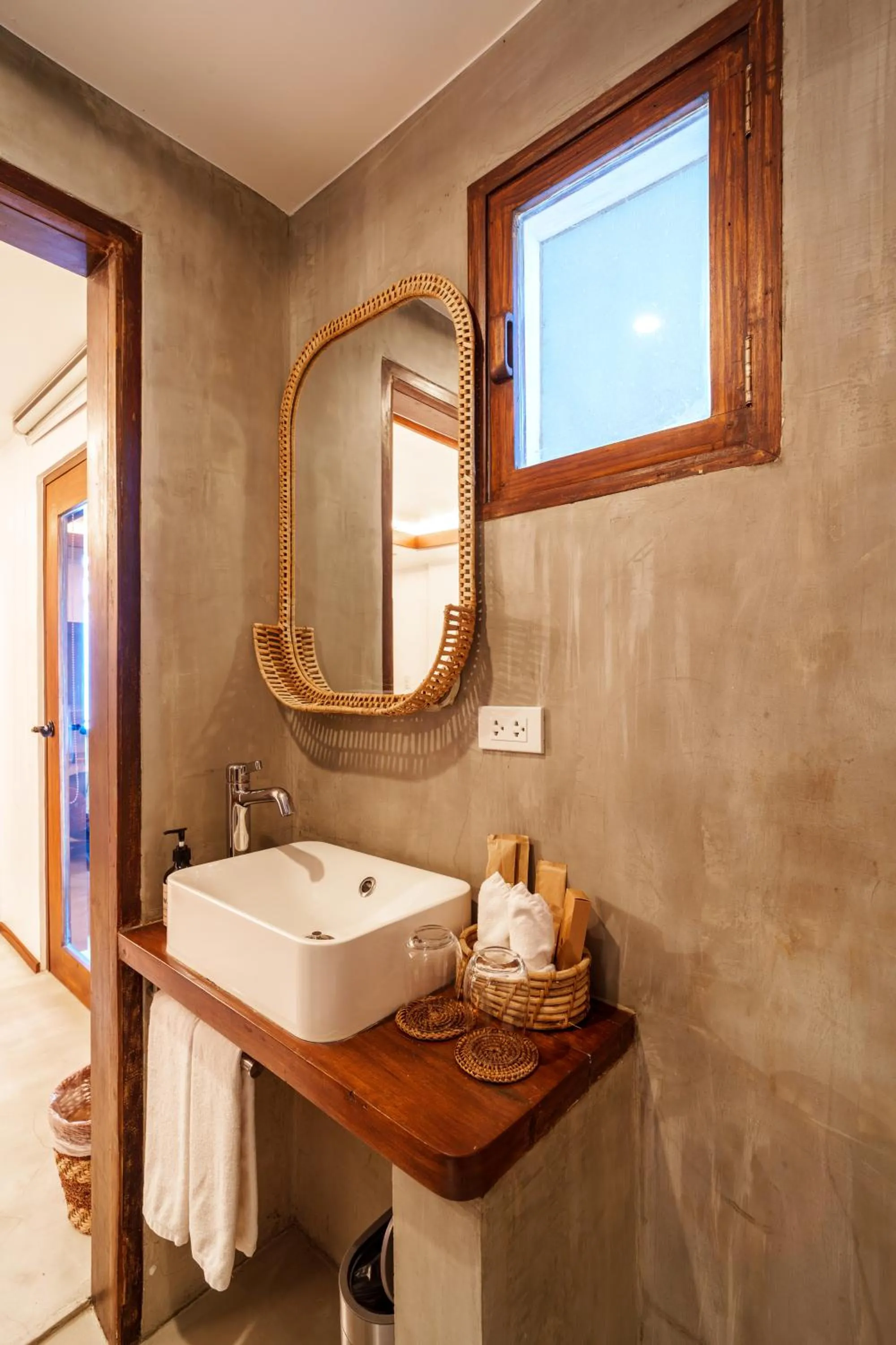 Shower in Morgan Villas