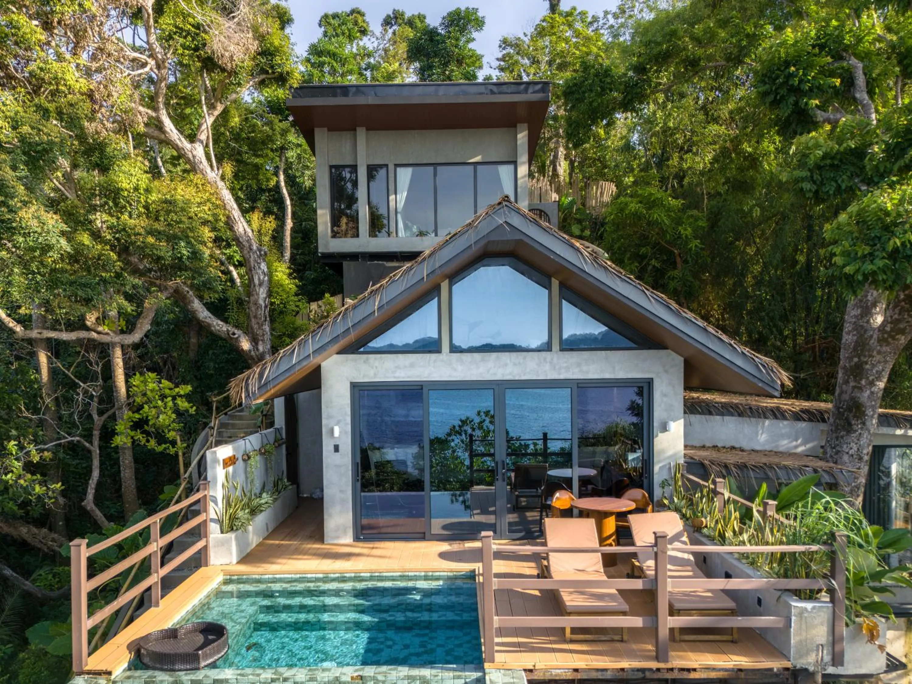 Pool view in Morgan Villas