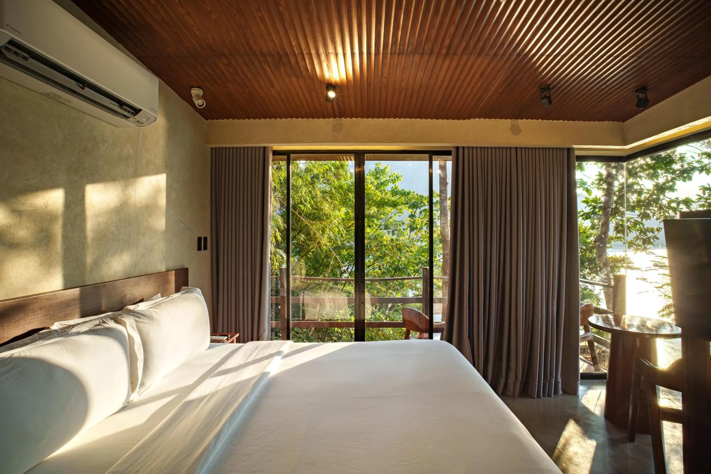Bedroom, Bed in Morgan Villas