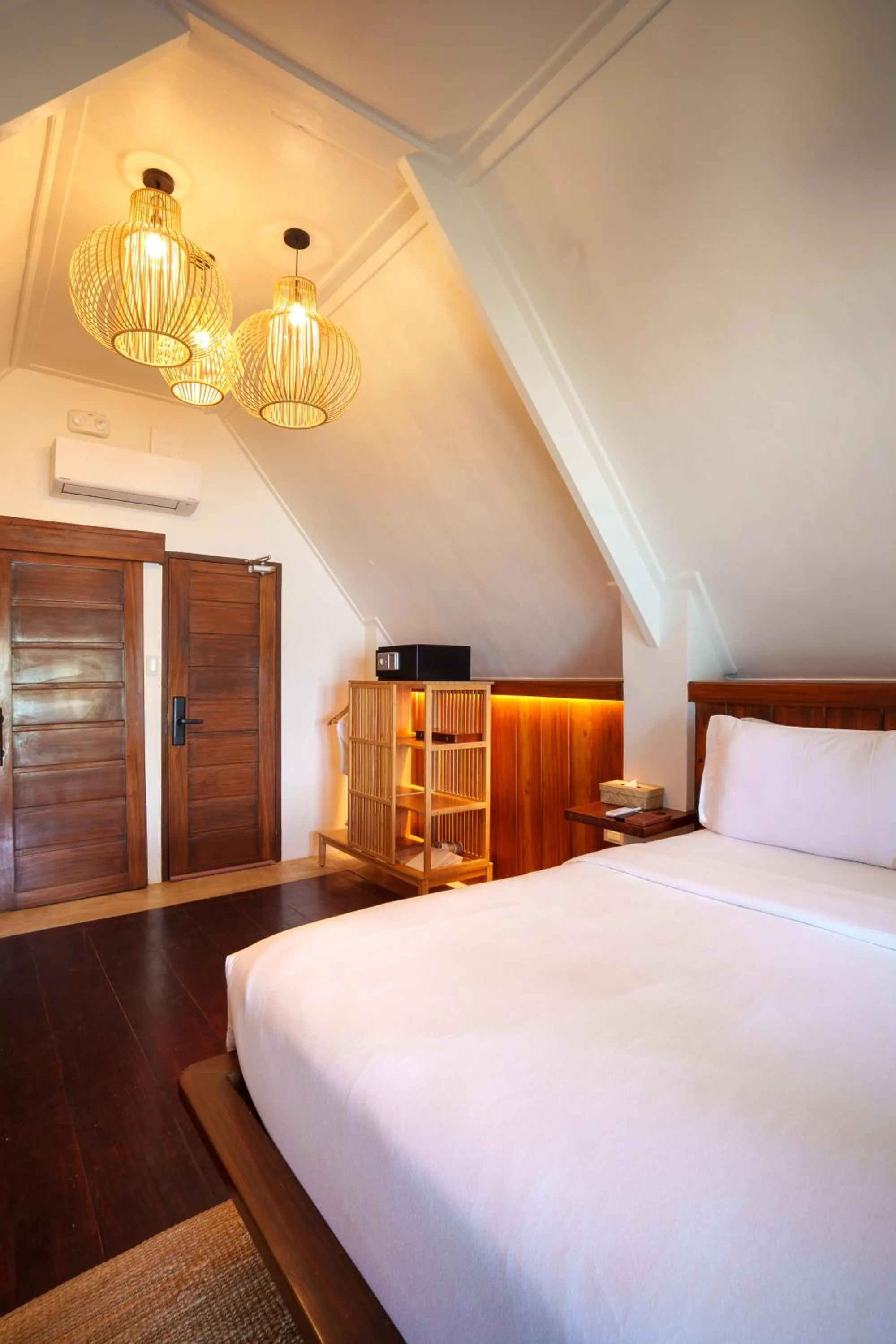 Bedroom, Bed in Morgan Villas