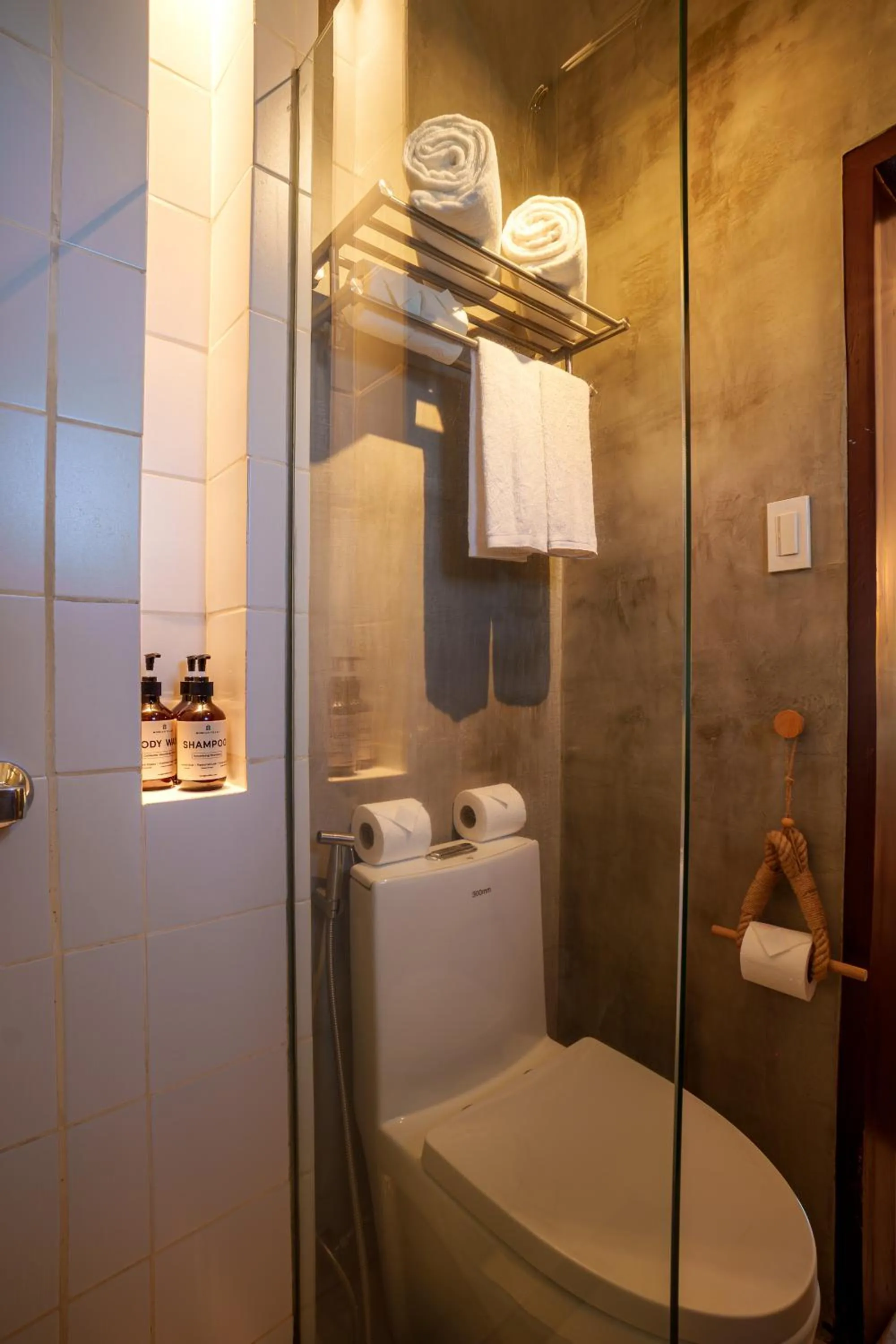Toilet in Morgan Villas