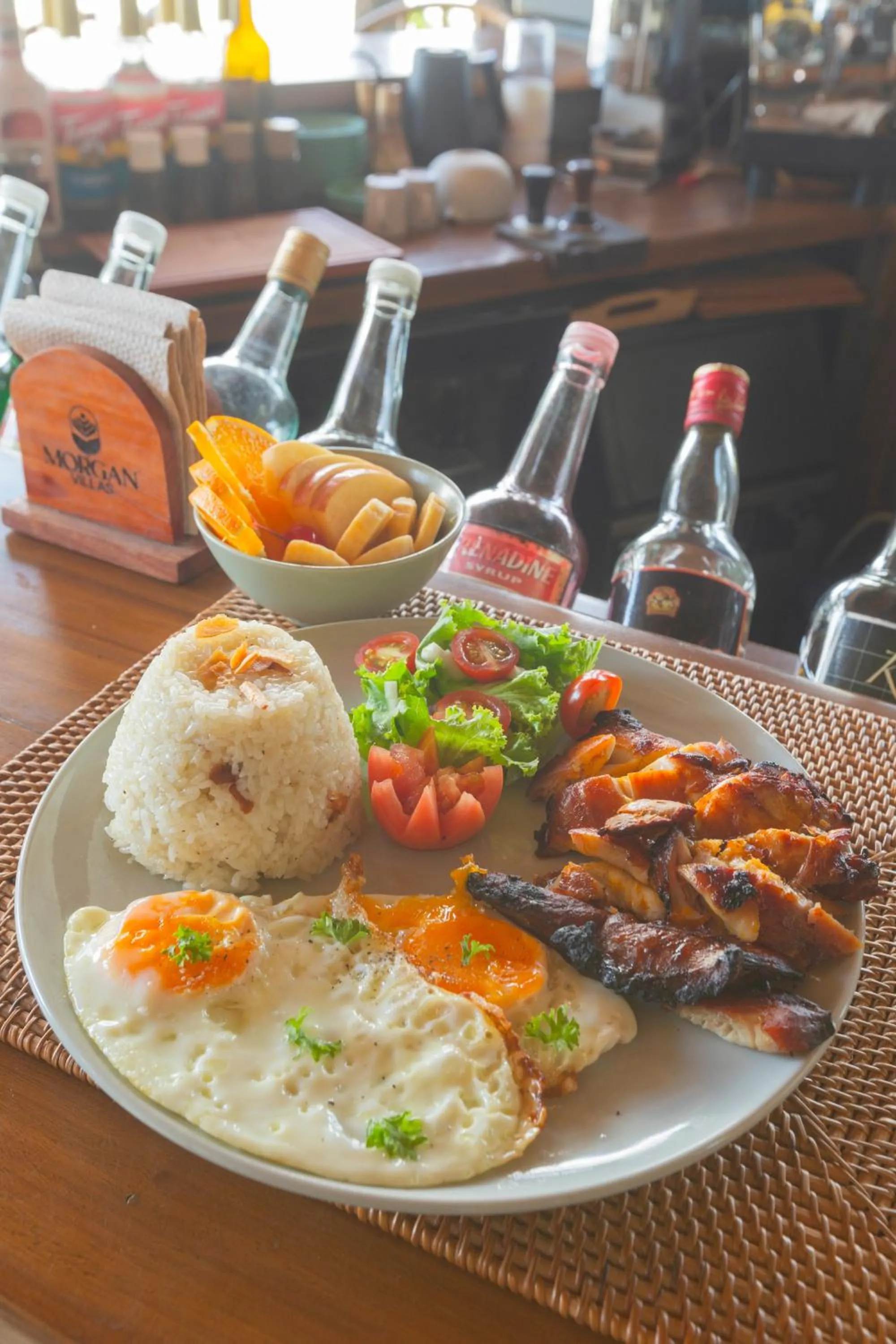 Breakfast in Morgan Villas