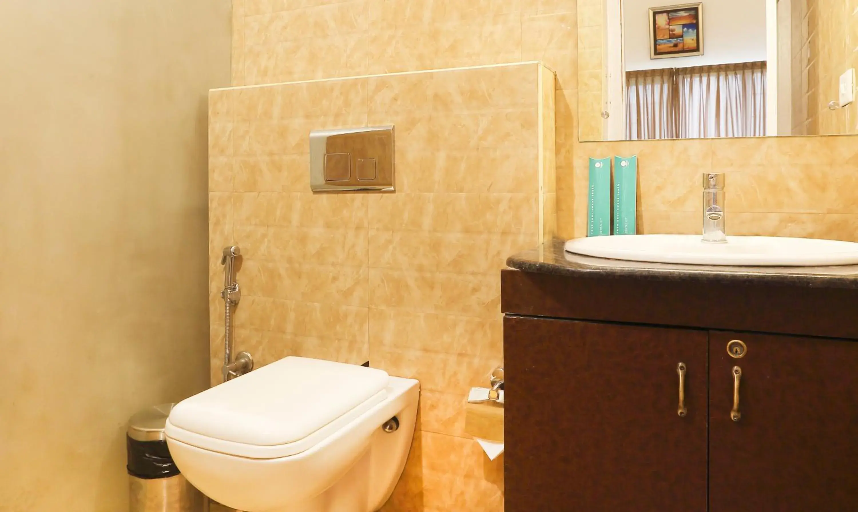 Premium Room with Mountain View - single occupancy in Treebo Skydale Inn & Suites With Mountain View Premium Room with Mountain View - single occupancy in Treebo Skydale Inn & Suites With Mountain View